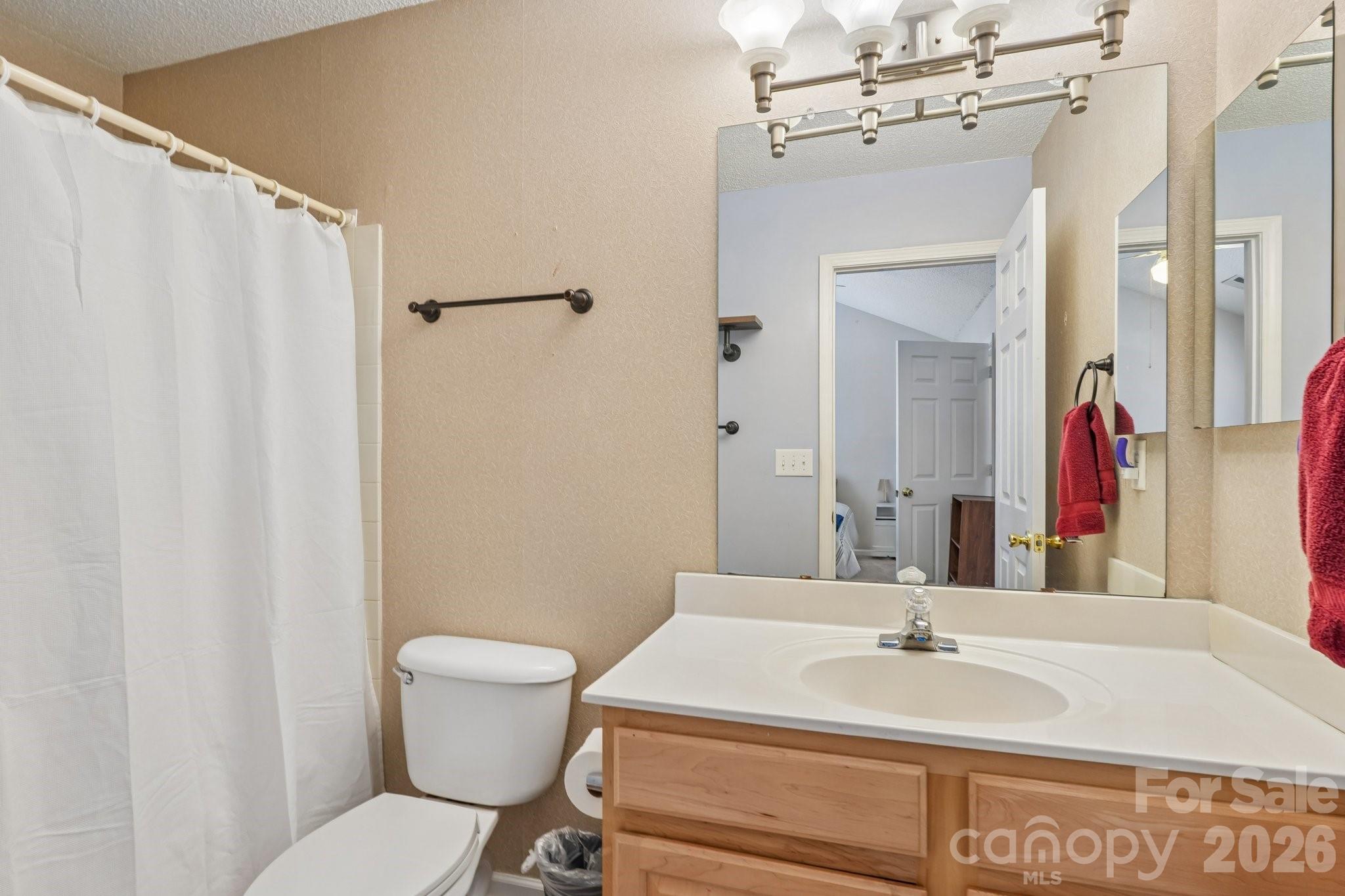 8406 Southgate Commons Drive Property Photo 19