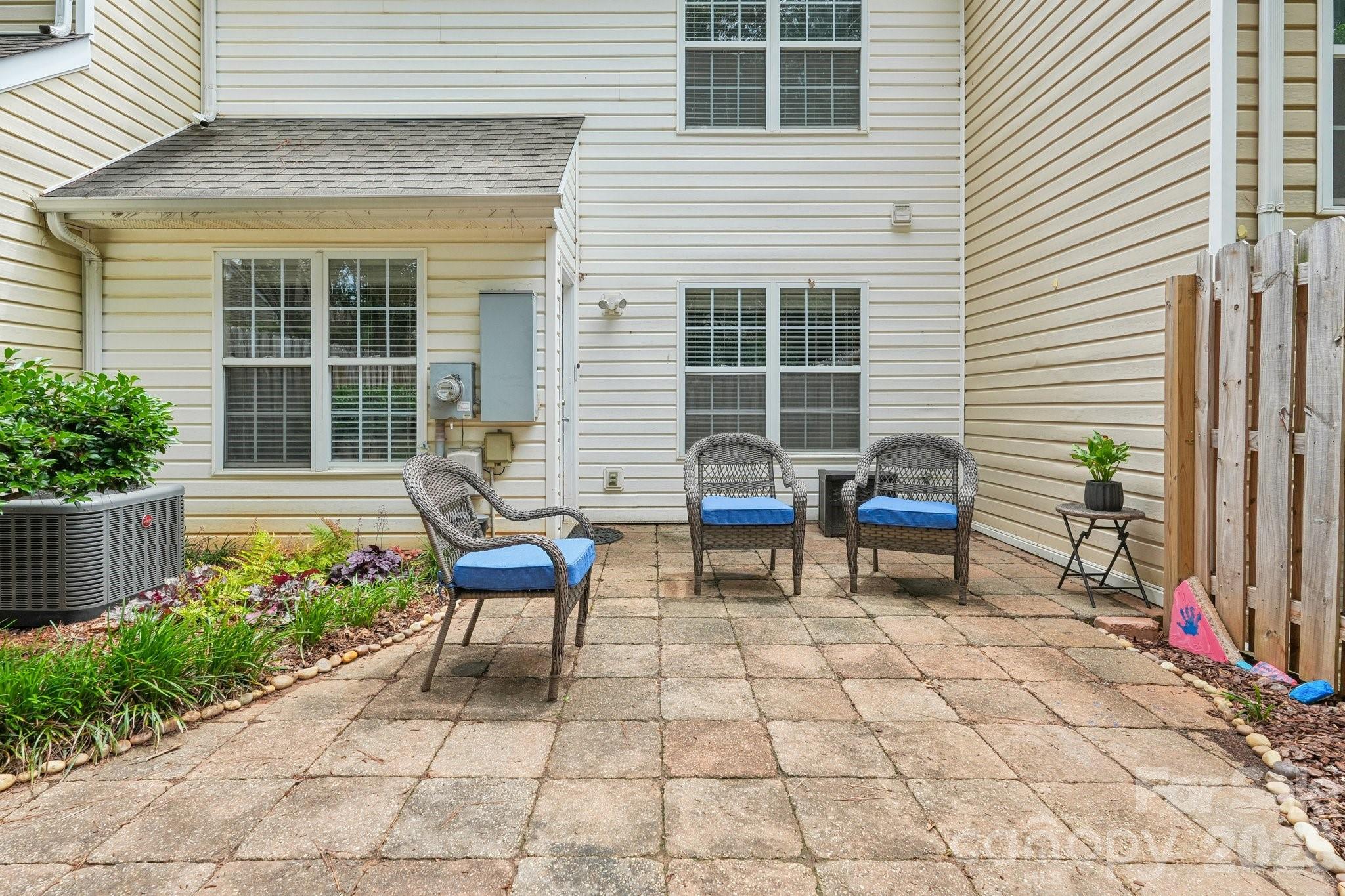 8406 Southgate Commons Drive Property Photo 26