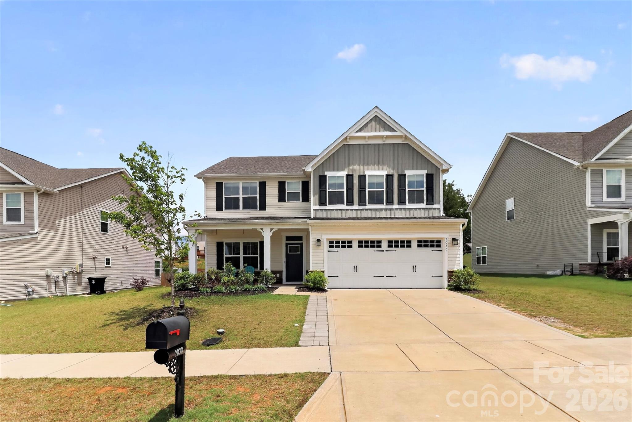2030 Sewall Avenue Property Photo 2