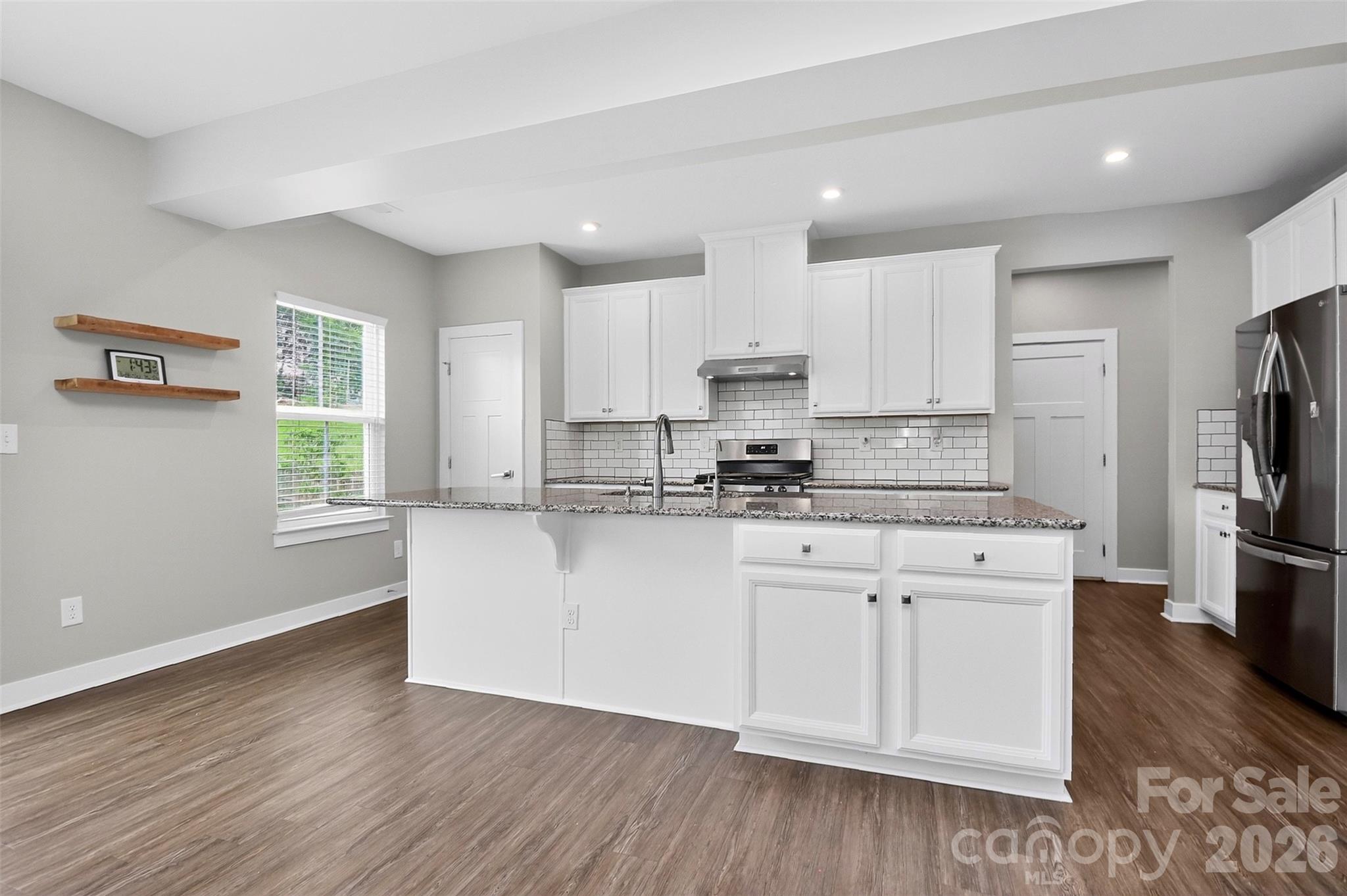 2030 Sewall Avenue Property Photo 9