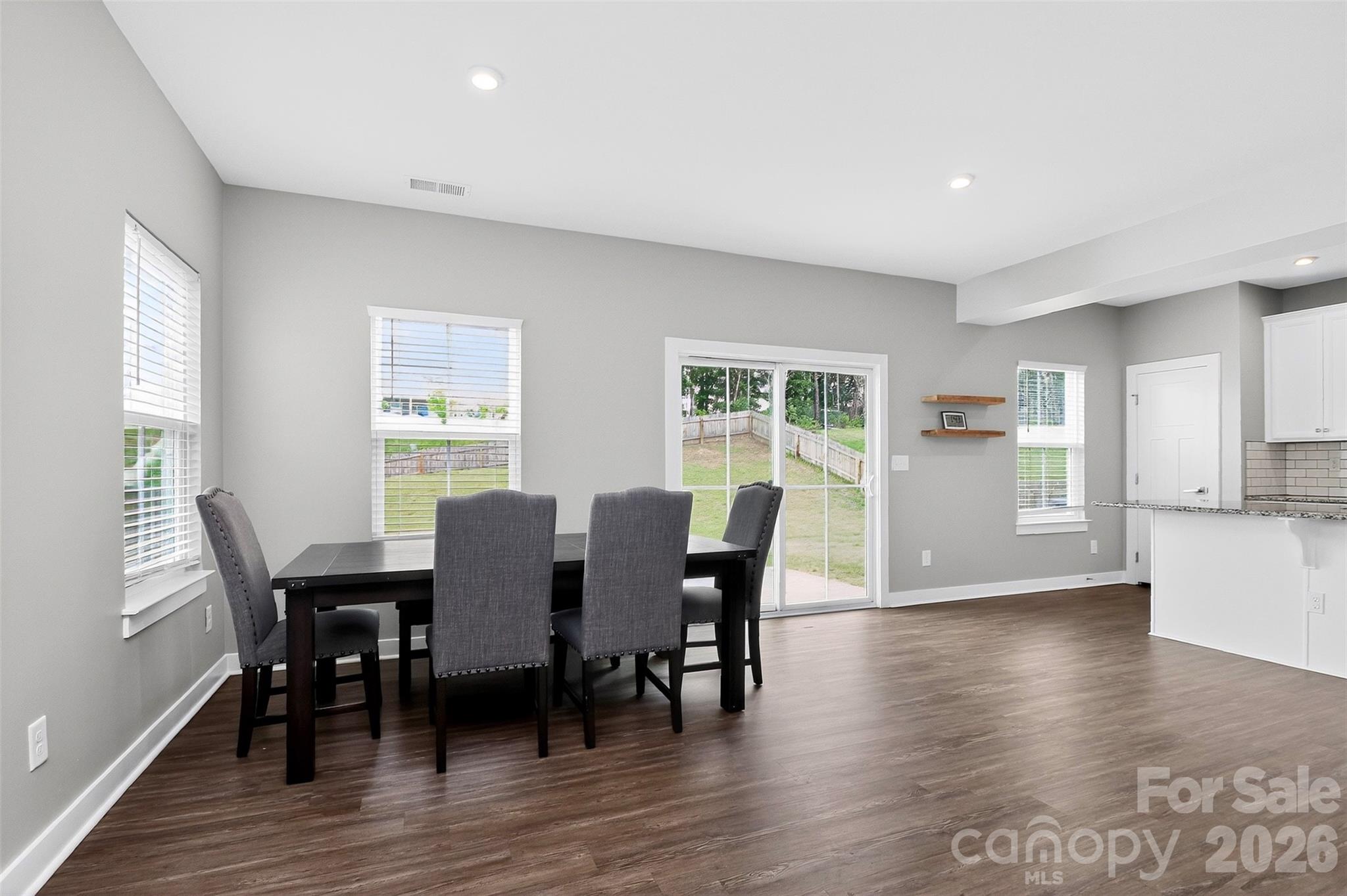 2030 Sewall Avenue Property Photo 15