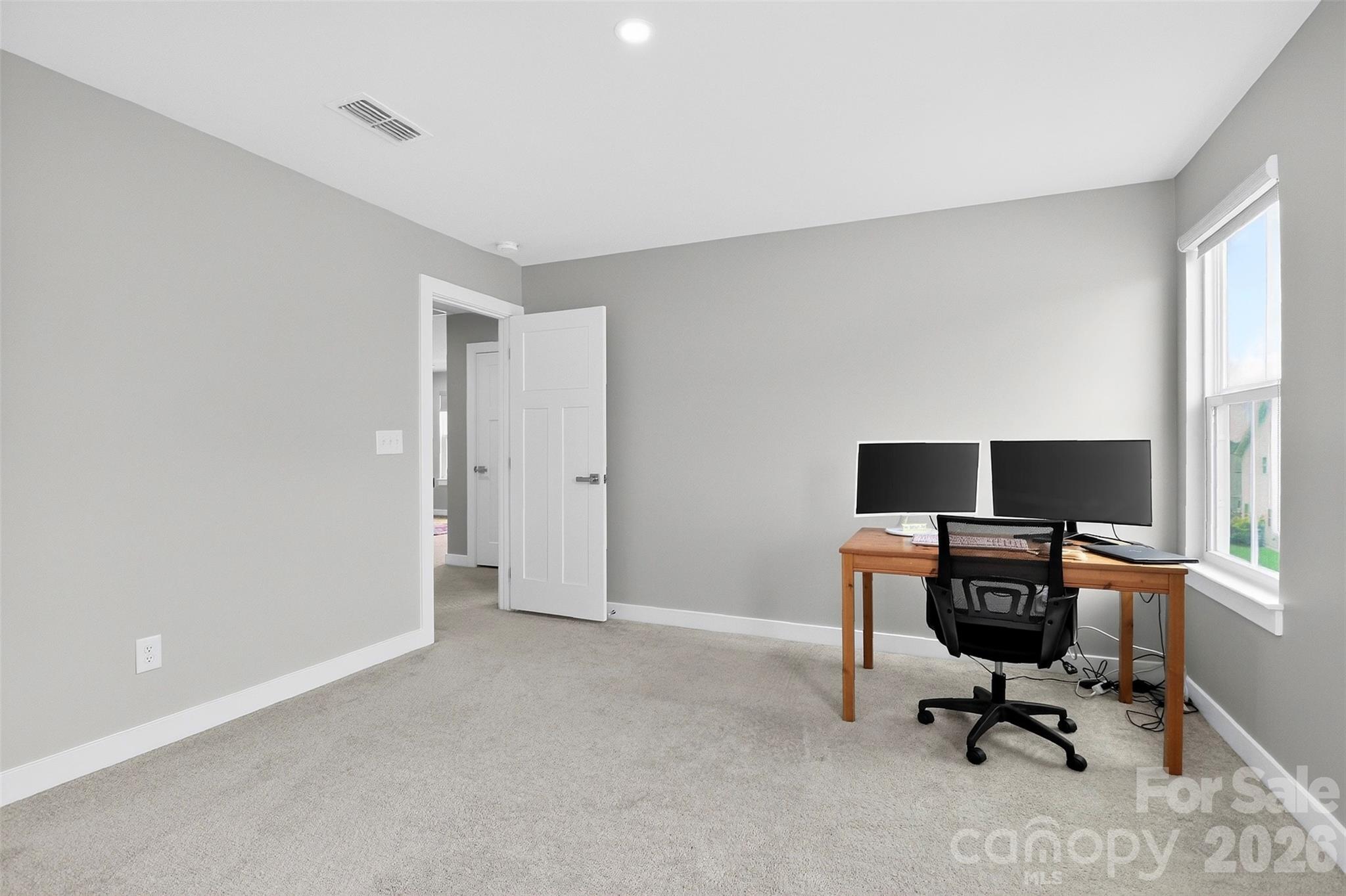 2030 Sewall Avenue Property Photo 27