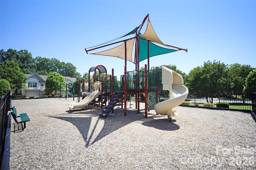 2162 Belle Vernon Avenue Property Photo 40