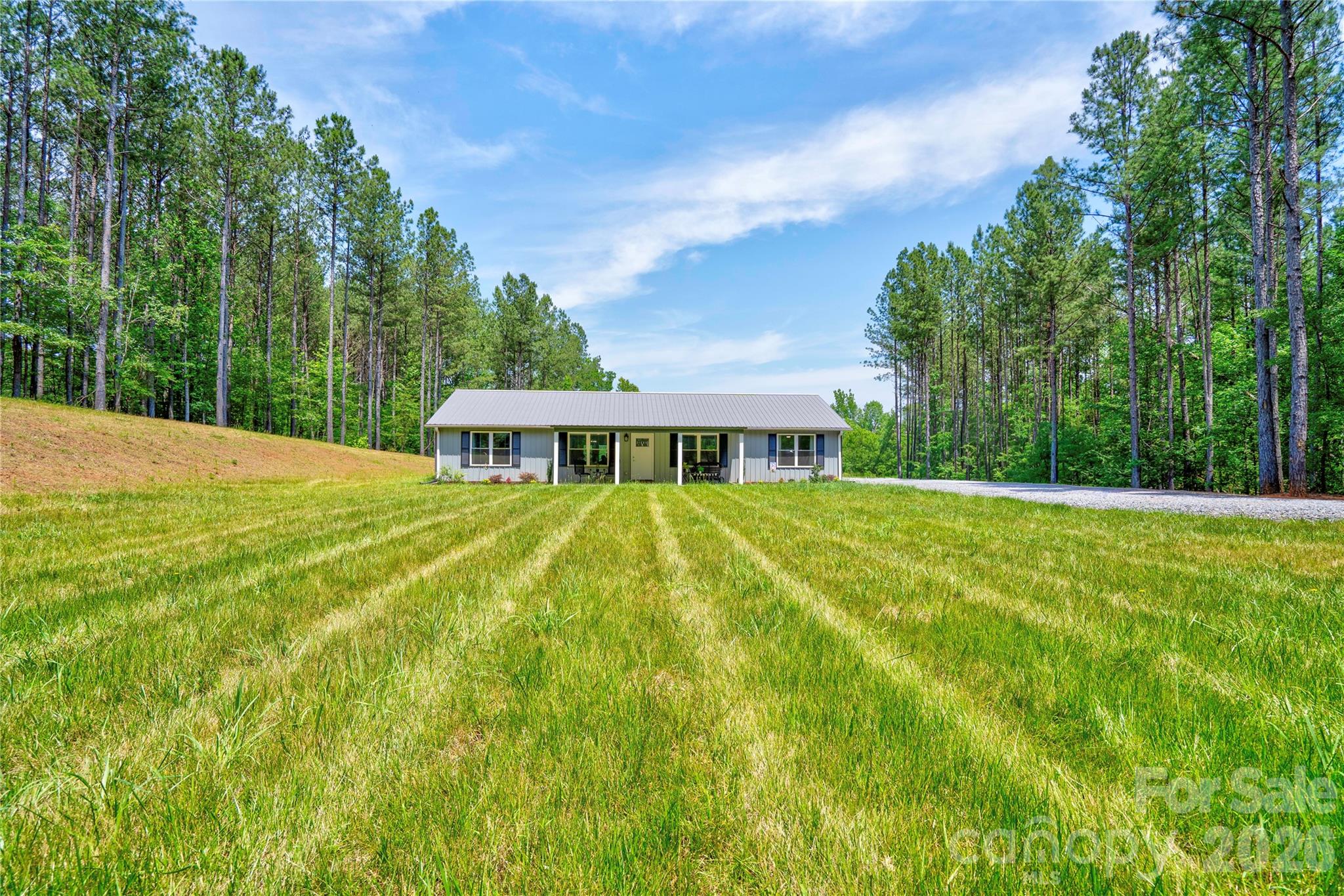 1733 Timber Drive Property Photo 1