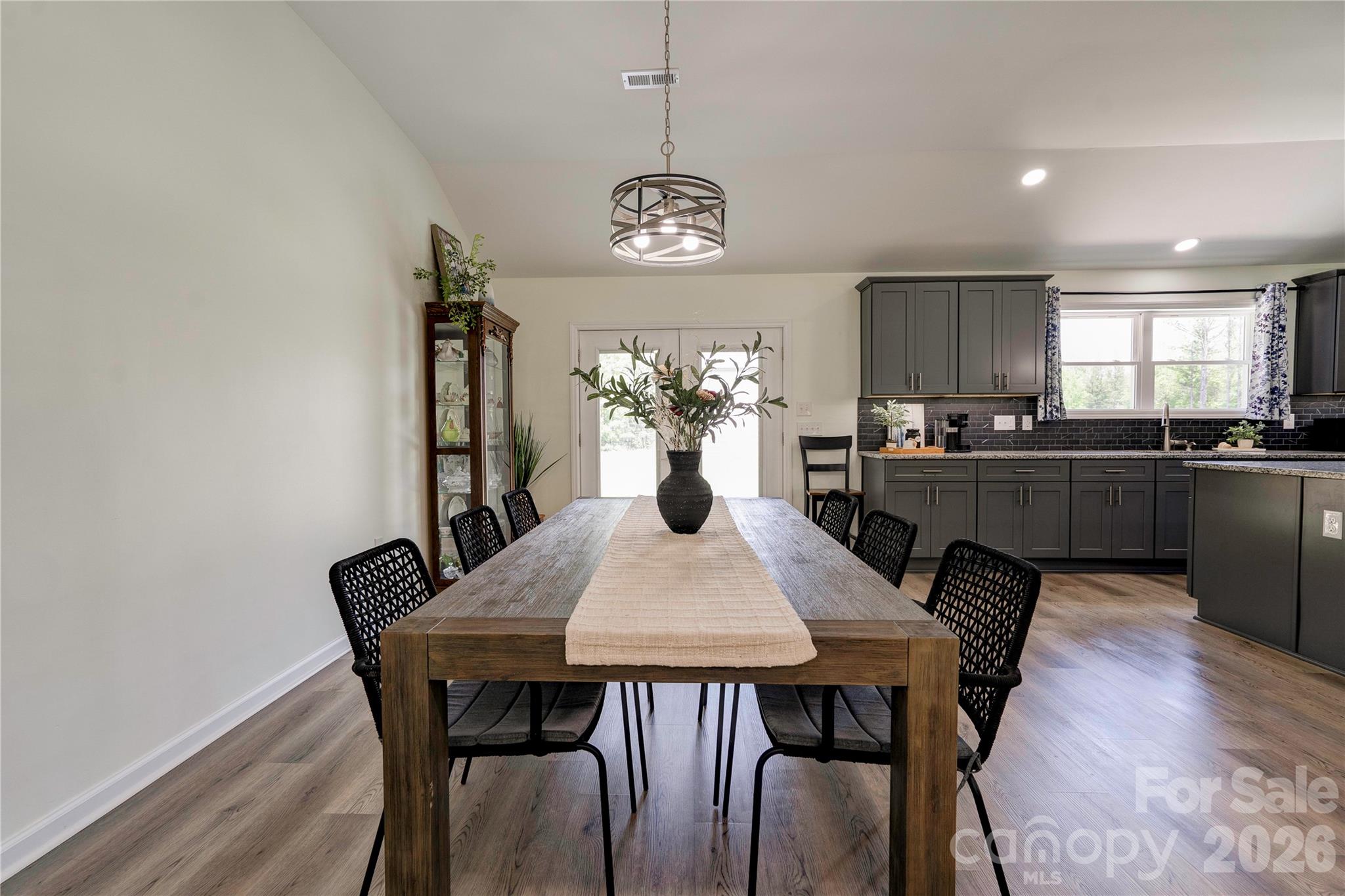 1733 Timber Drive Property Photo 10