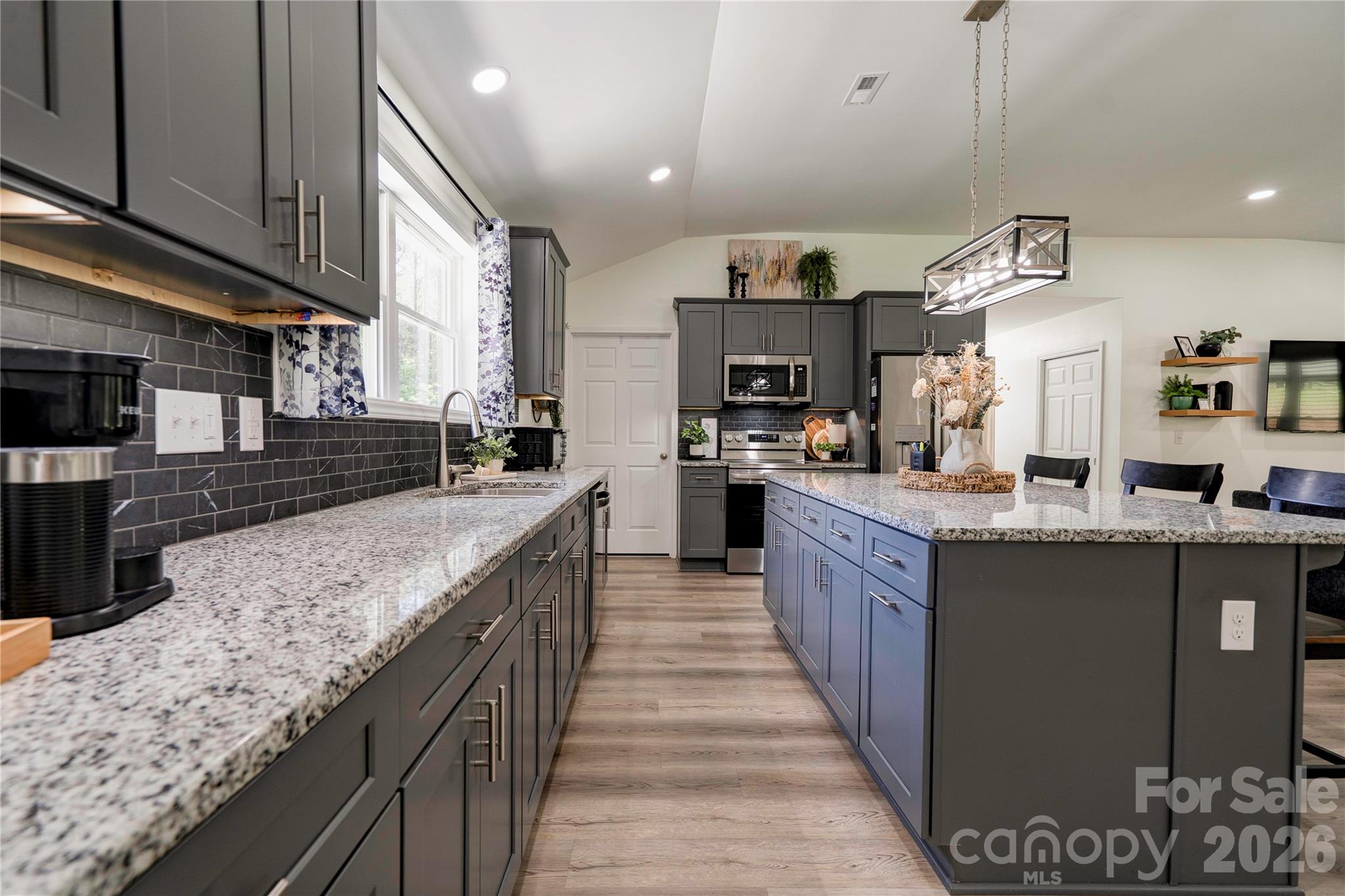 1733 Timber Drive Property Photo 13