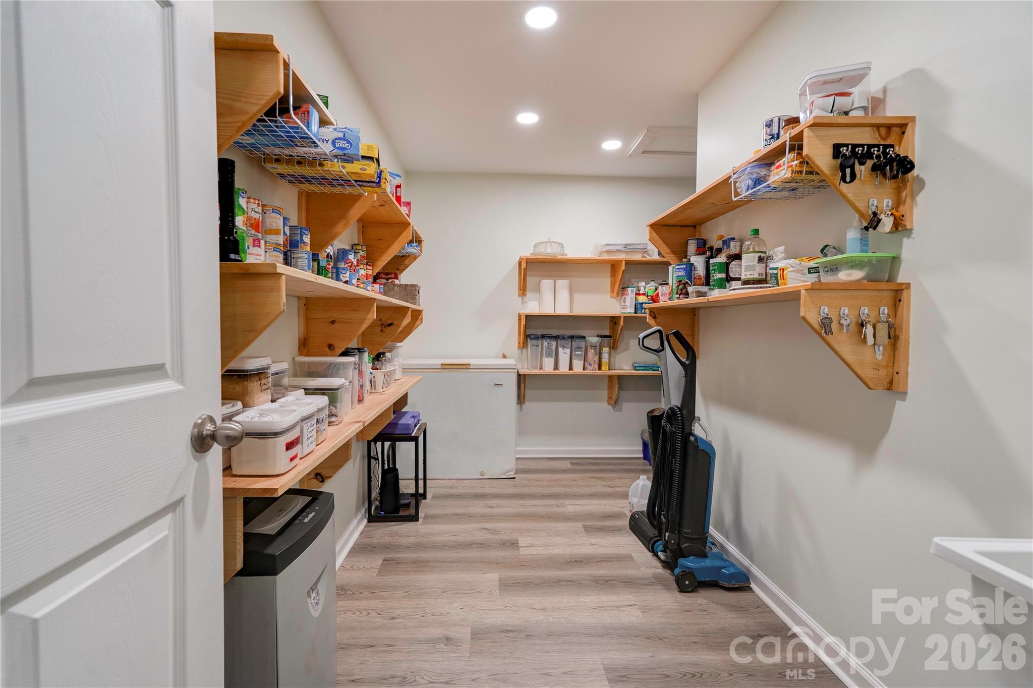 1733 Timber Drive Property Photo 15