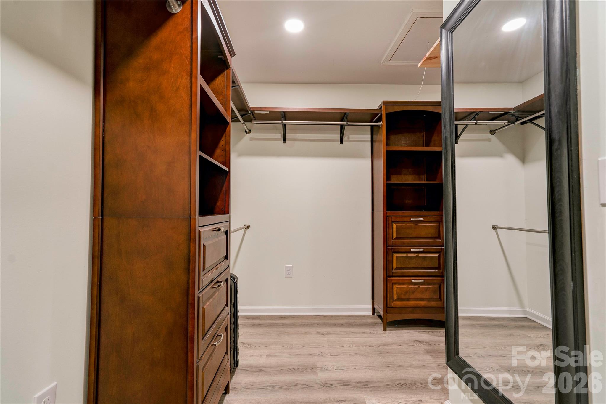 1733 Timber Drive Property Photo 24