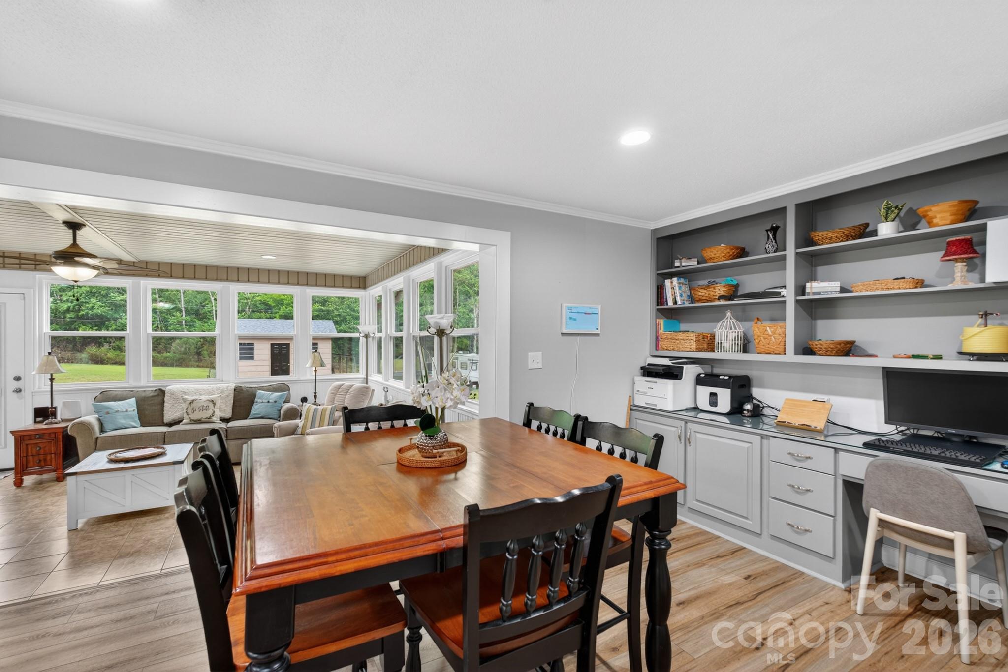 1172 Rainbow Circle Property Photo 3
