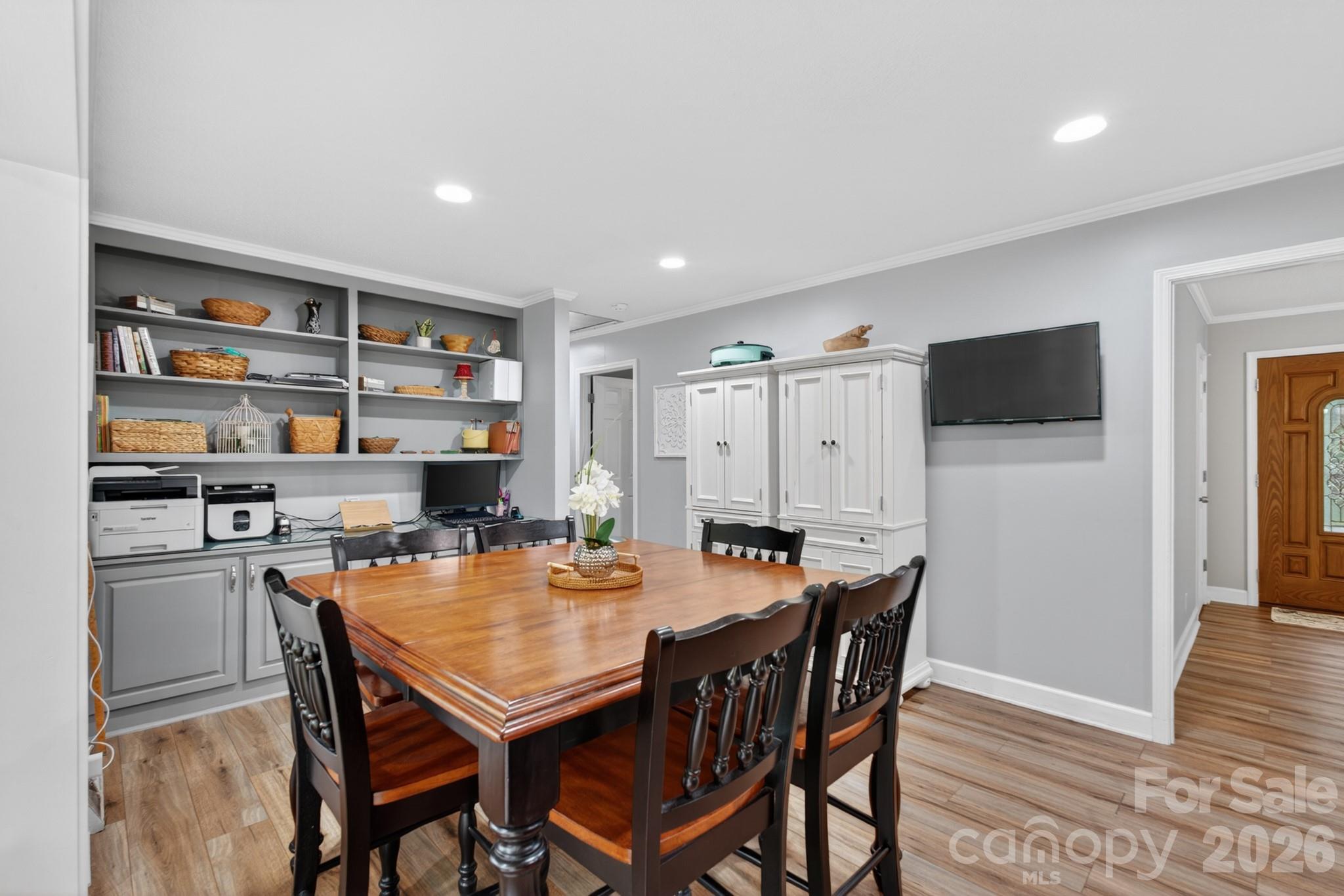 1172 Rainbow Circle Property Photo 4