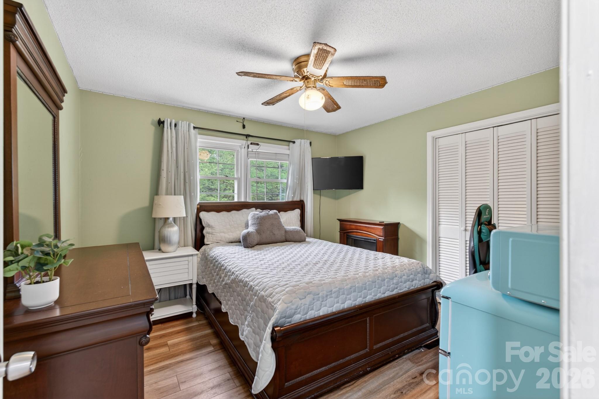 1172 Rainbow Circle Property Photo 23