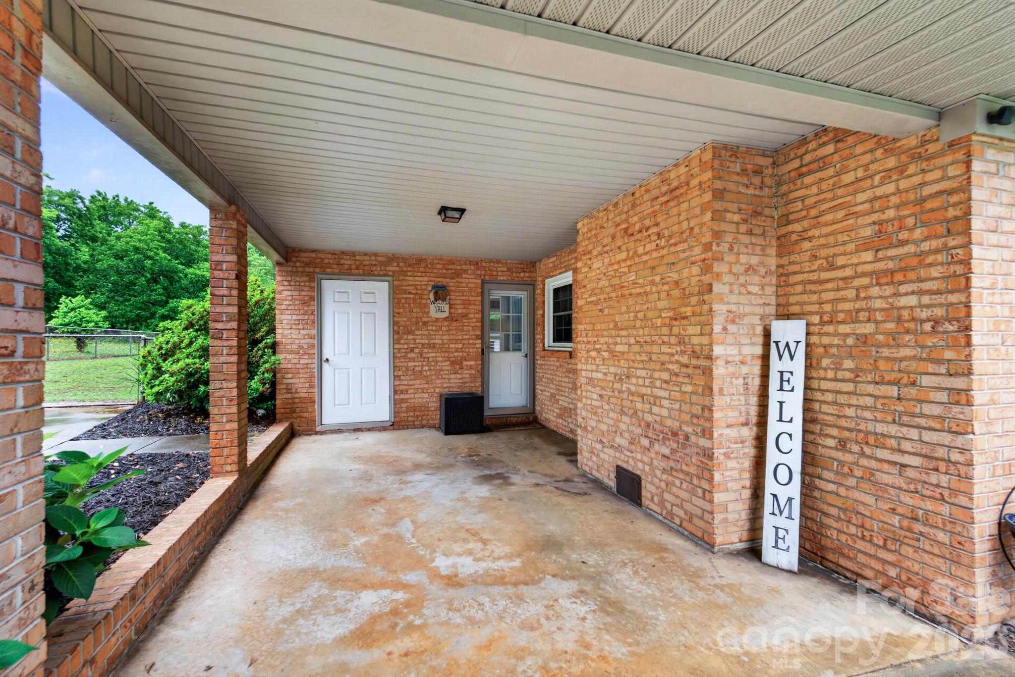 1172 Rainbow Circle Property Photo 32