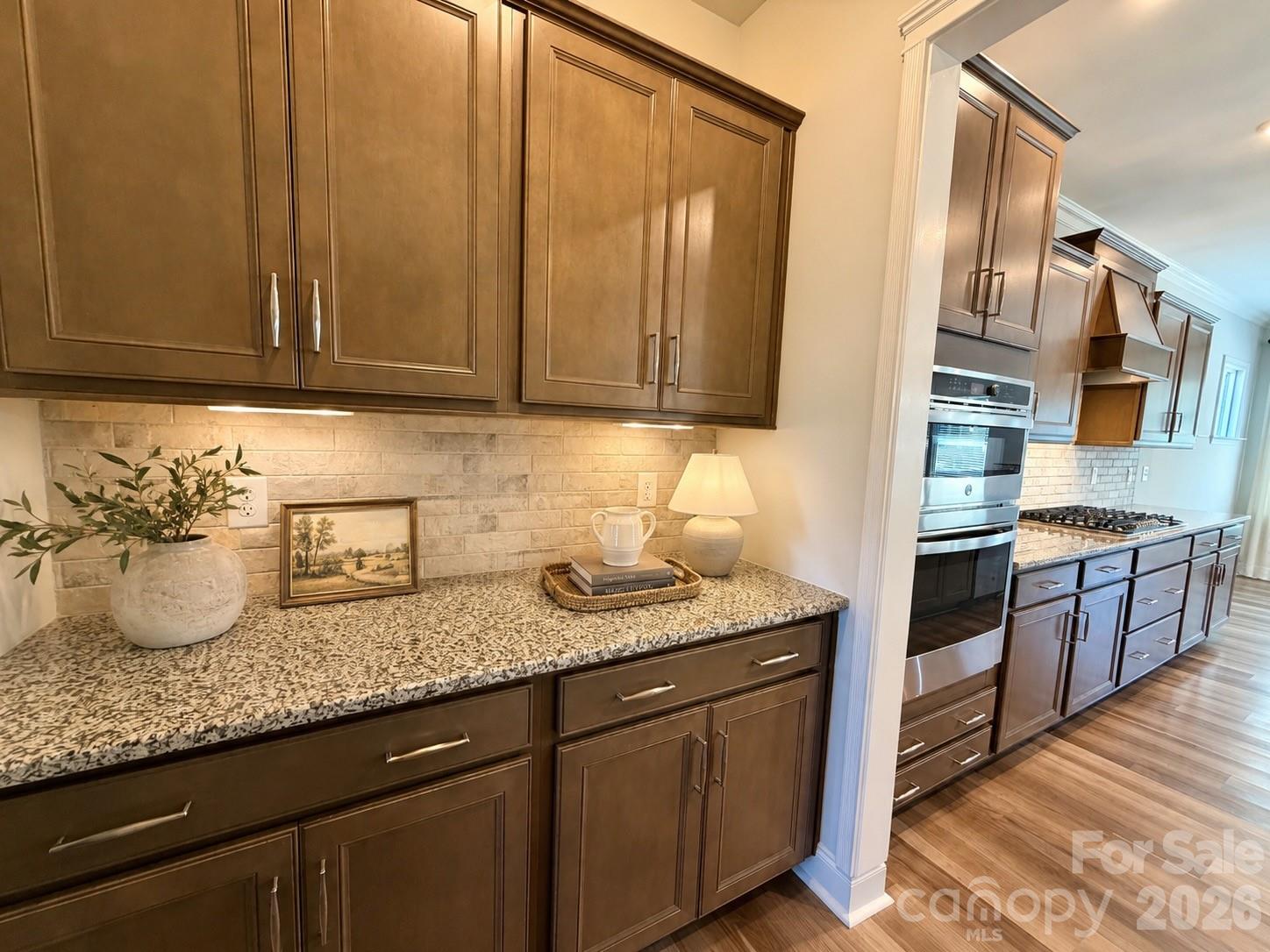1318 Poppy Way Property Photo 1