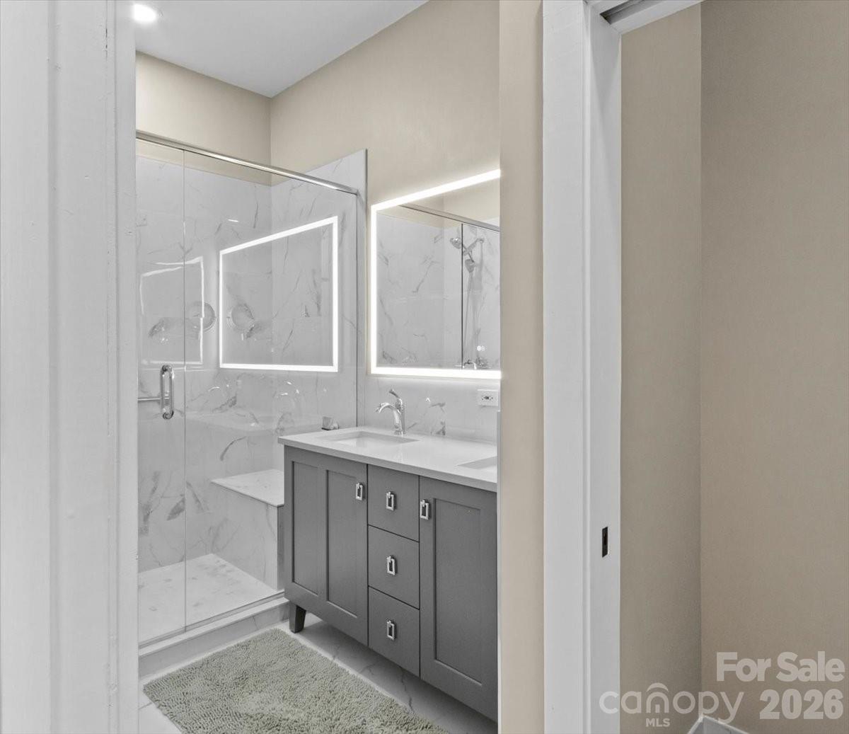 30 Club Villa Court B2 Property Photo 23