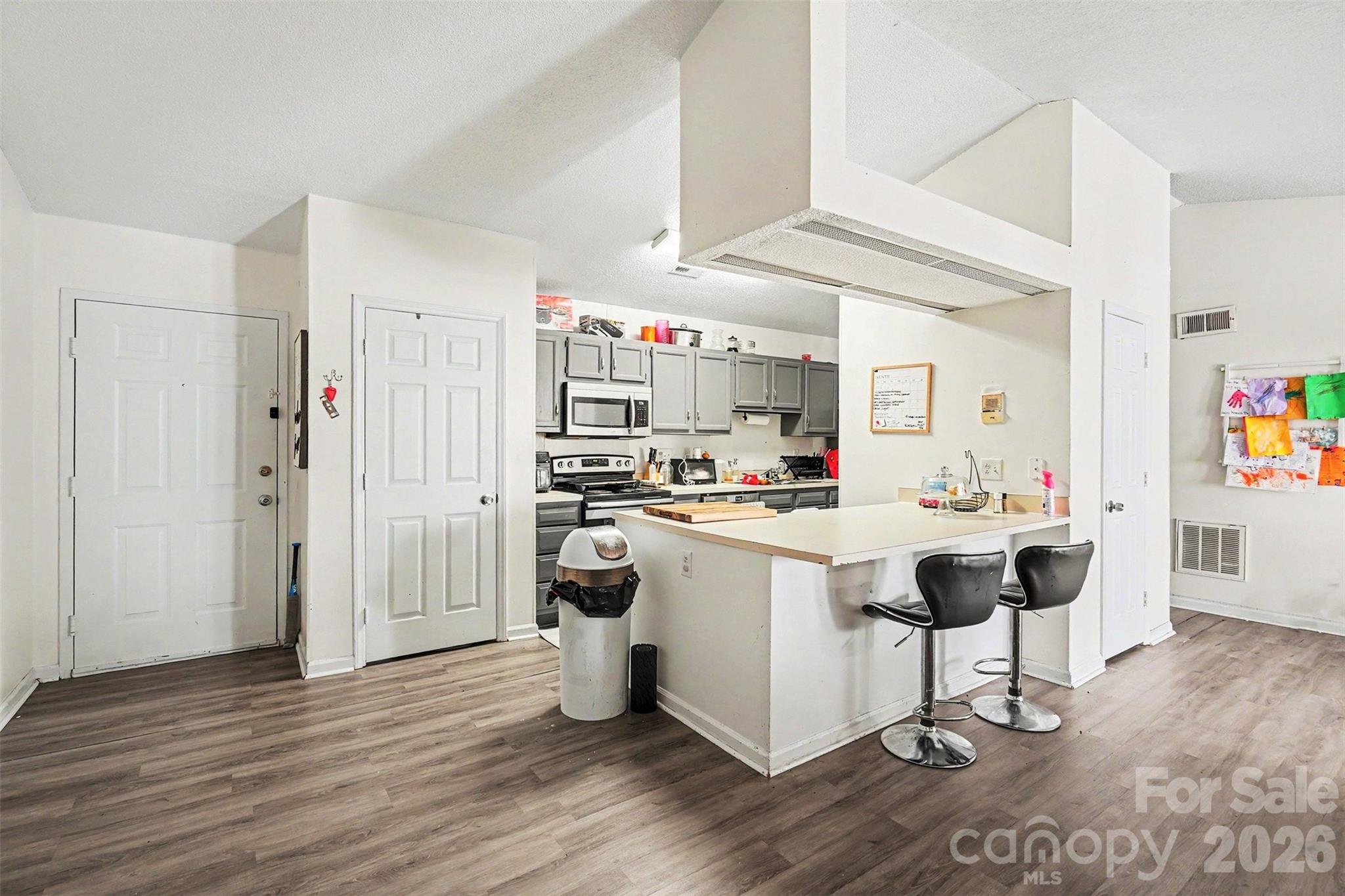 6223 Rosecroft Drive 3 Property Photo 12