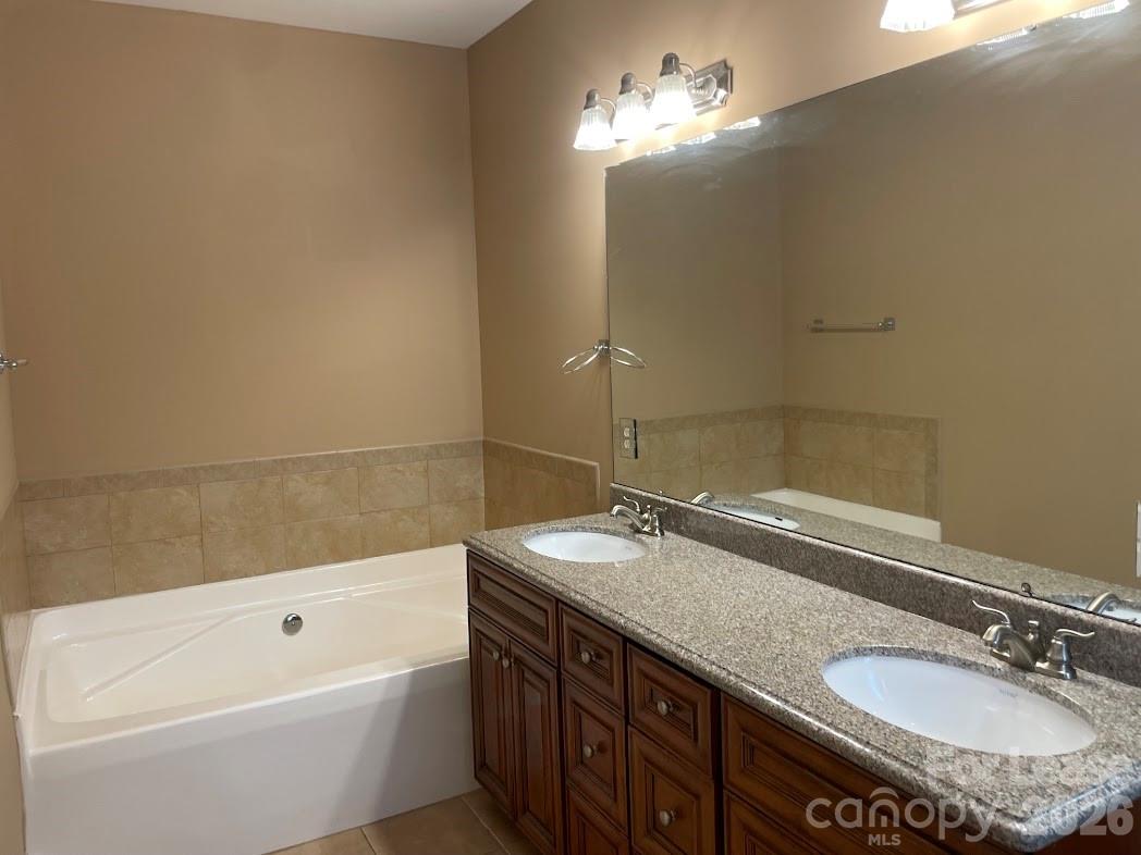 15314 S Birkdale Commons Parkway Property Photo 14