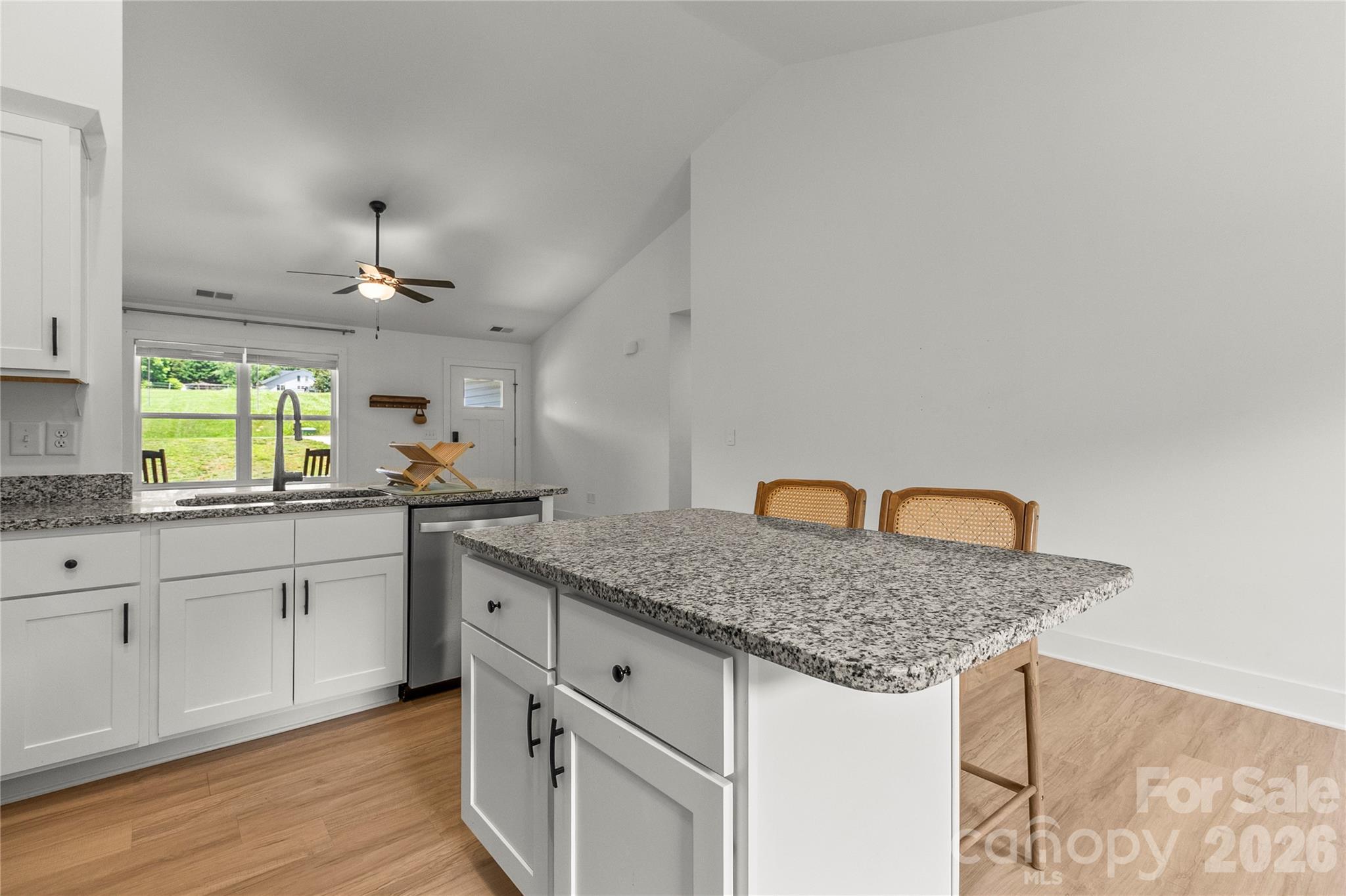 2412 Mintew Circle Property Photo 11