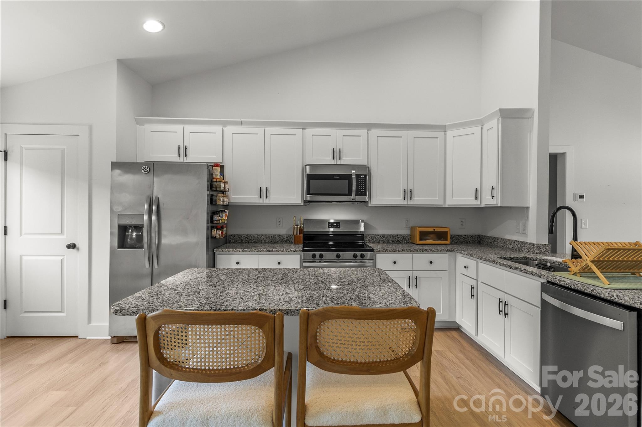 2412 Mintew Circle Property Photo 12