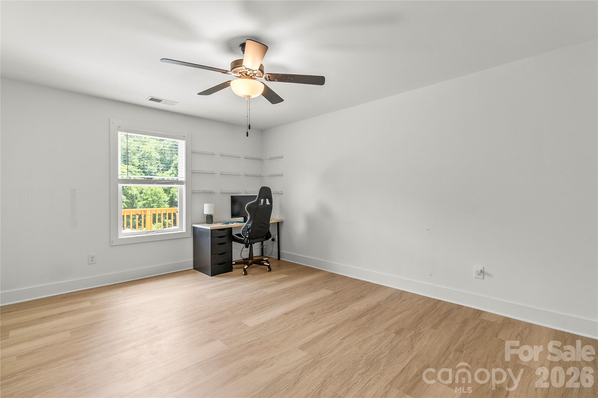 2412 Mintew Circle Property Photo 23