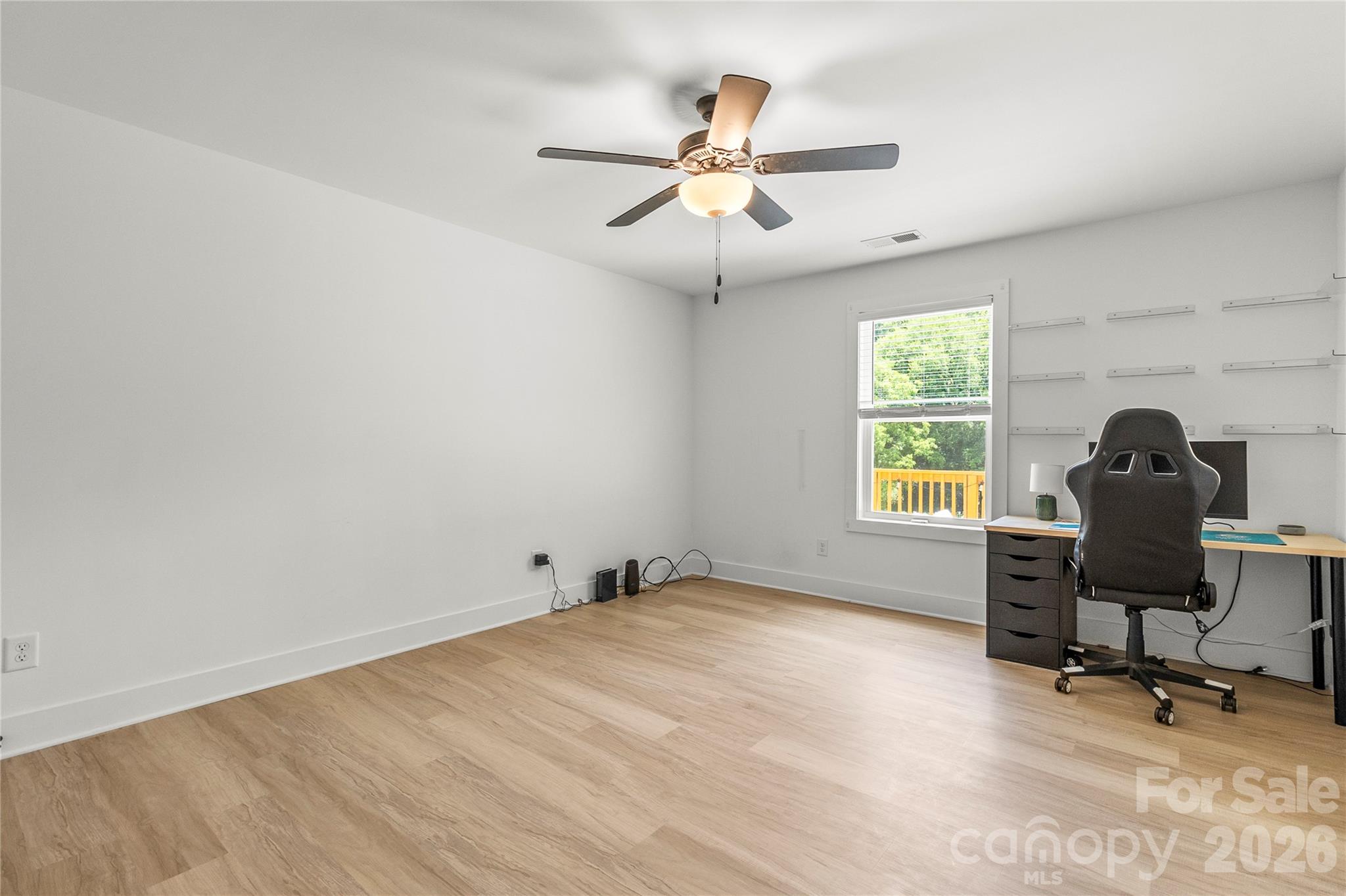 2412 Mintew Circle Property Photo 24