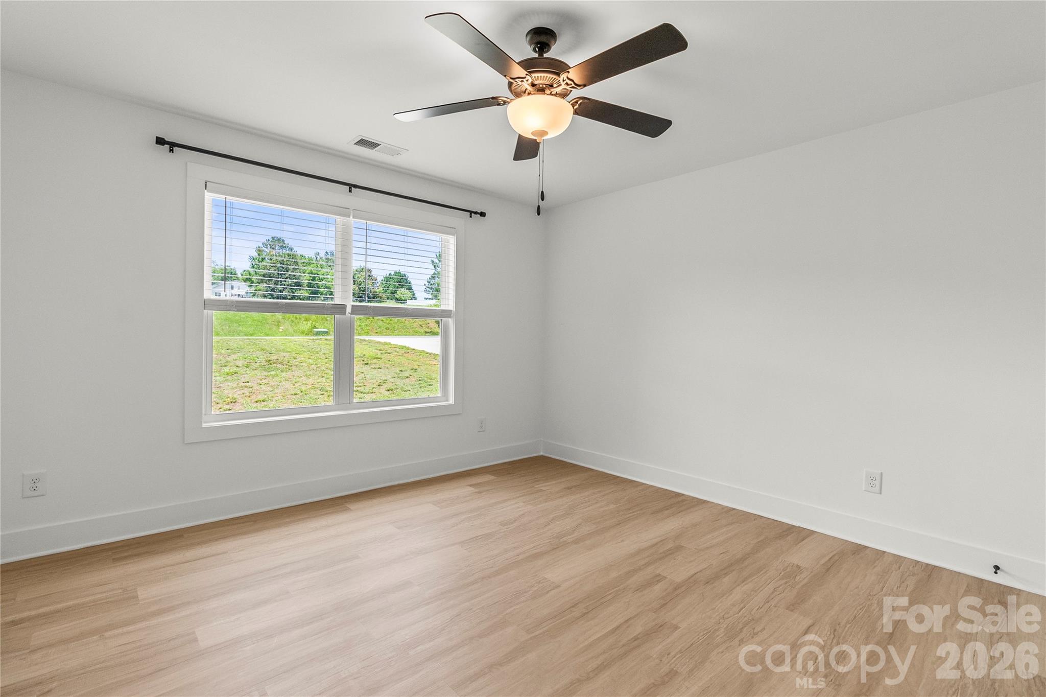 2412 Mintew Circle Property Photo 25