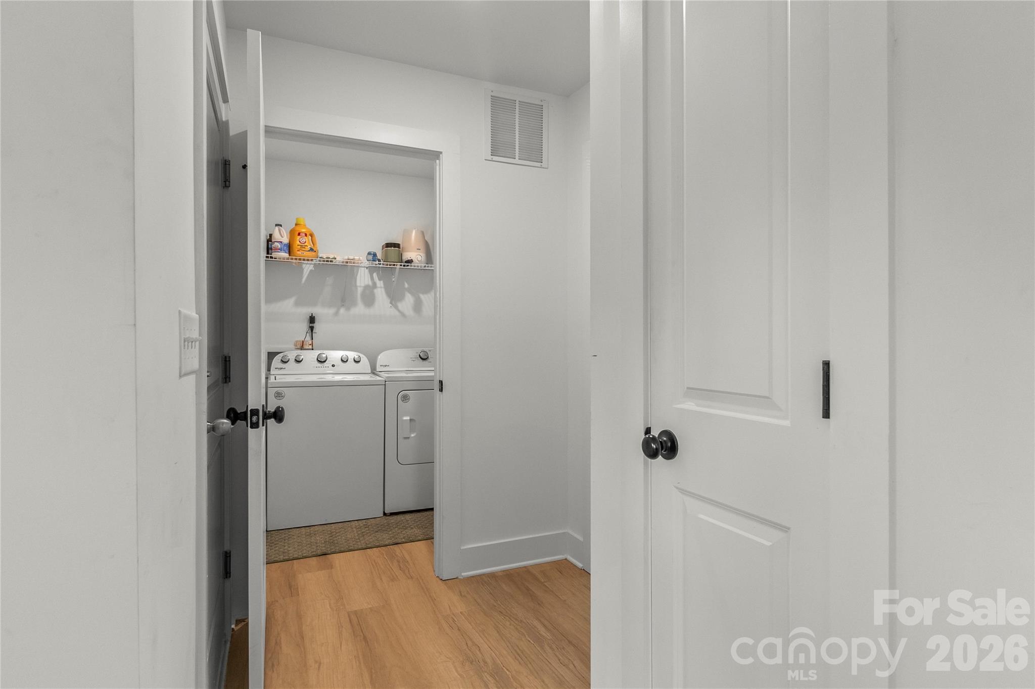 2412 Mintew Circle Property Photo 28