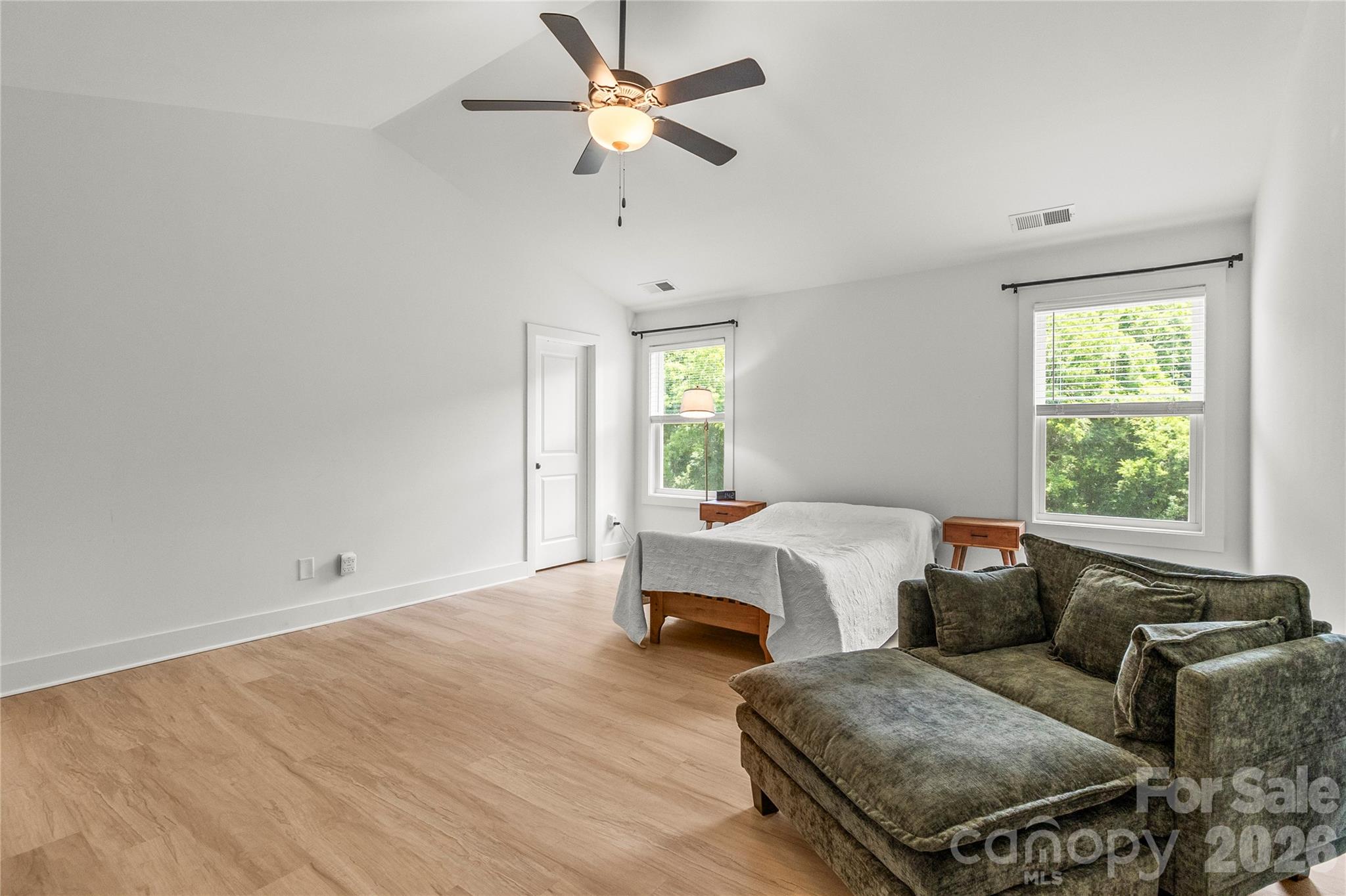 2412 Mintew Circle Property Photo 36