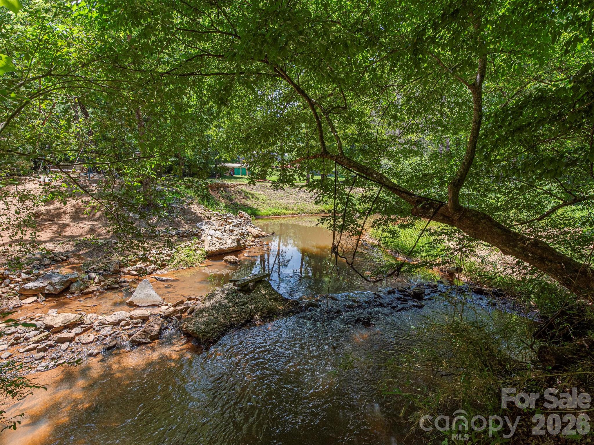 3901 Hickory Highway Property Photo 10