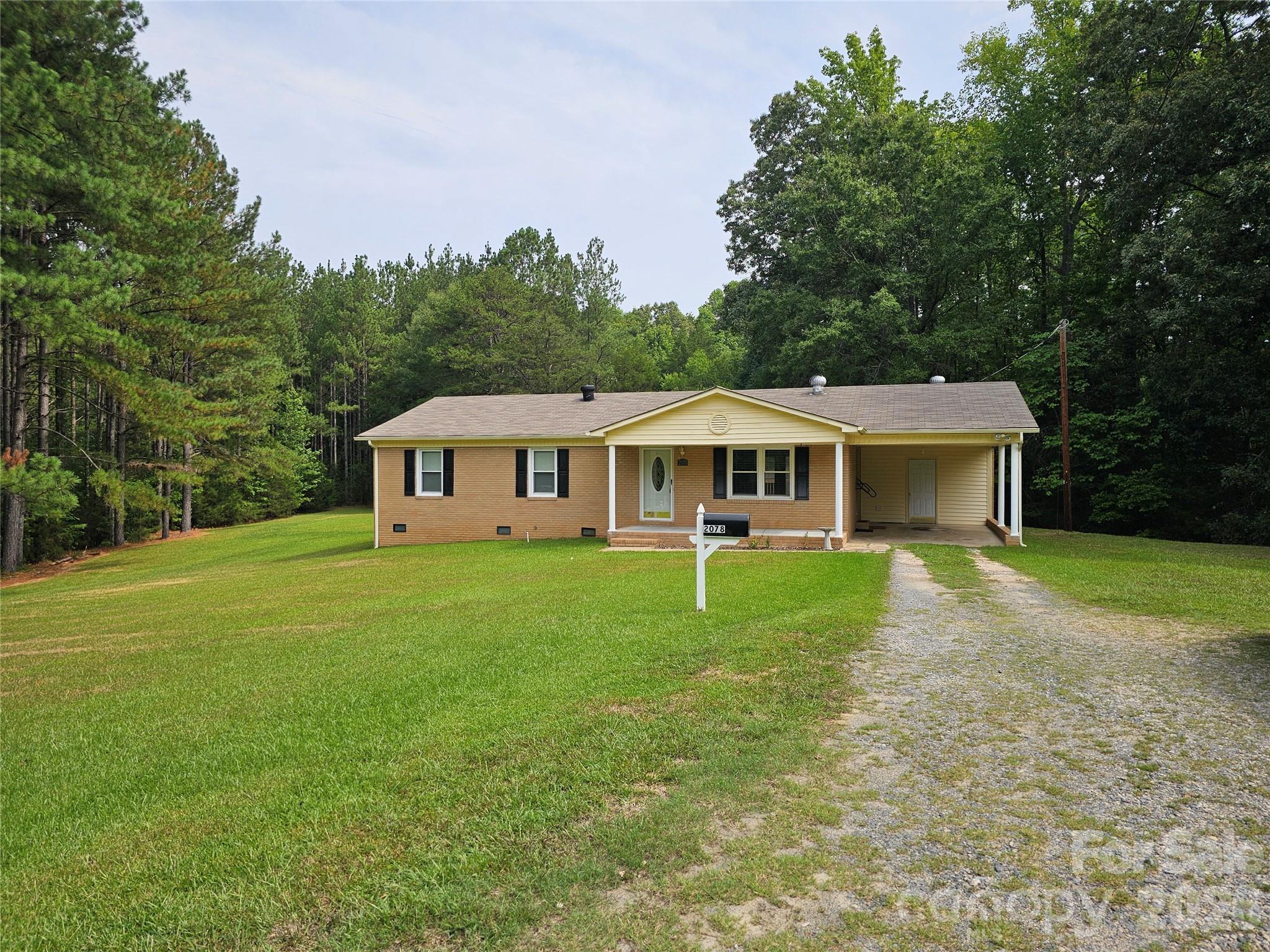 2086 Knight Road Property Photo 1