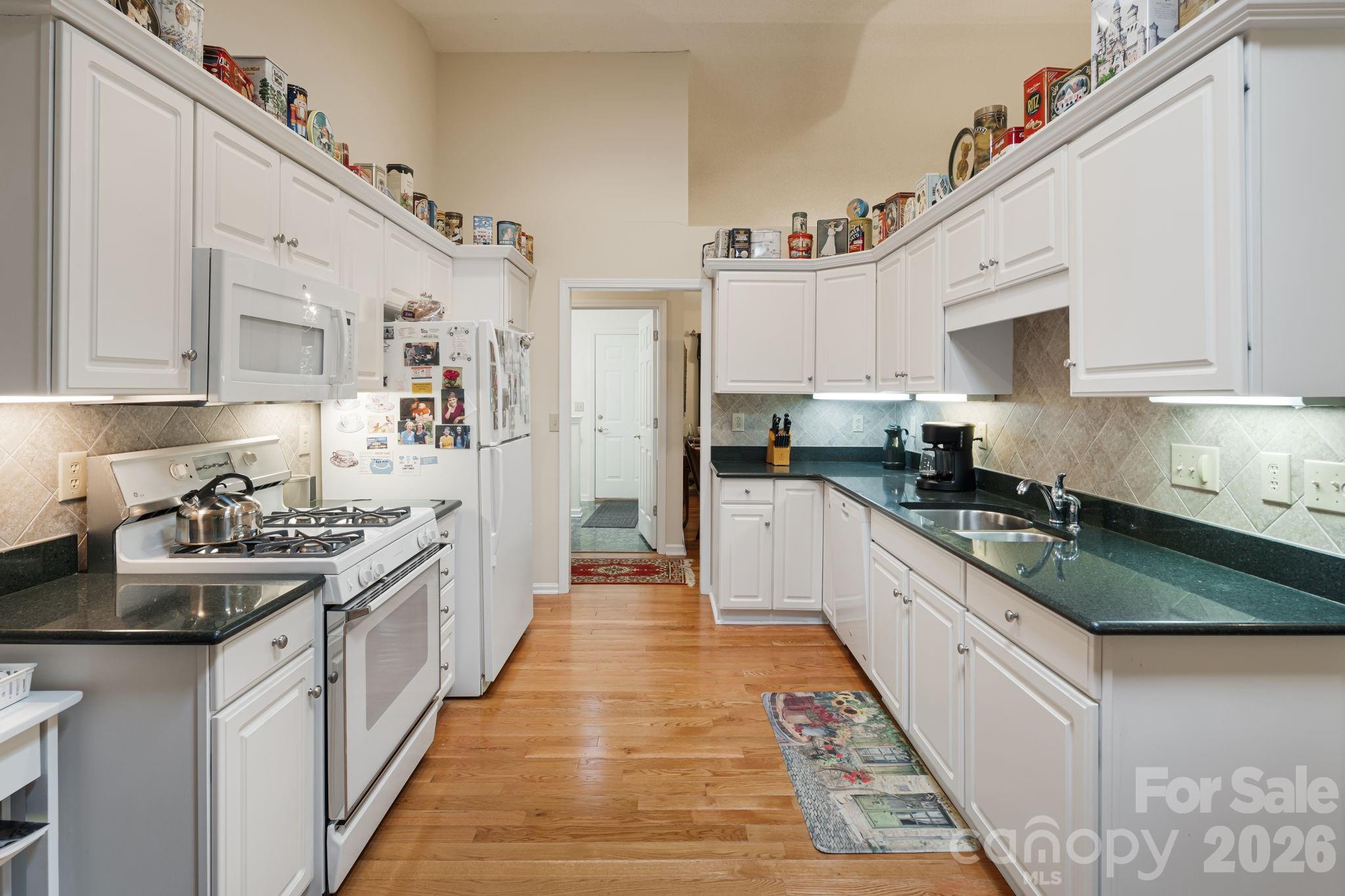 1851 Riverview Court Property Photo 5