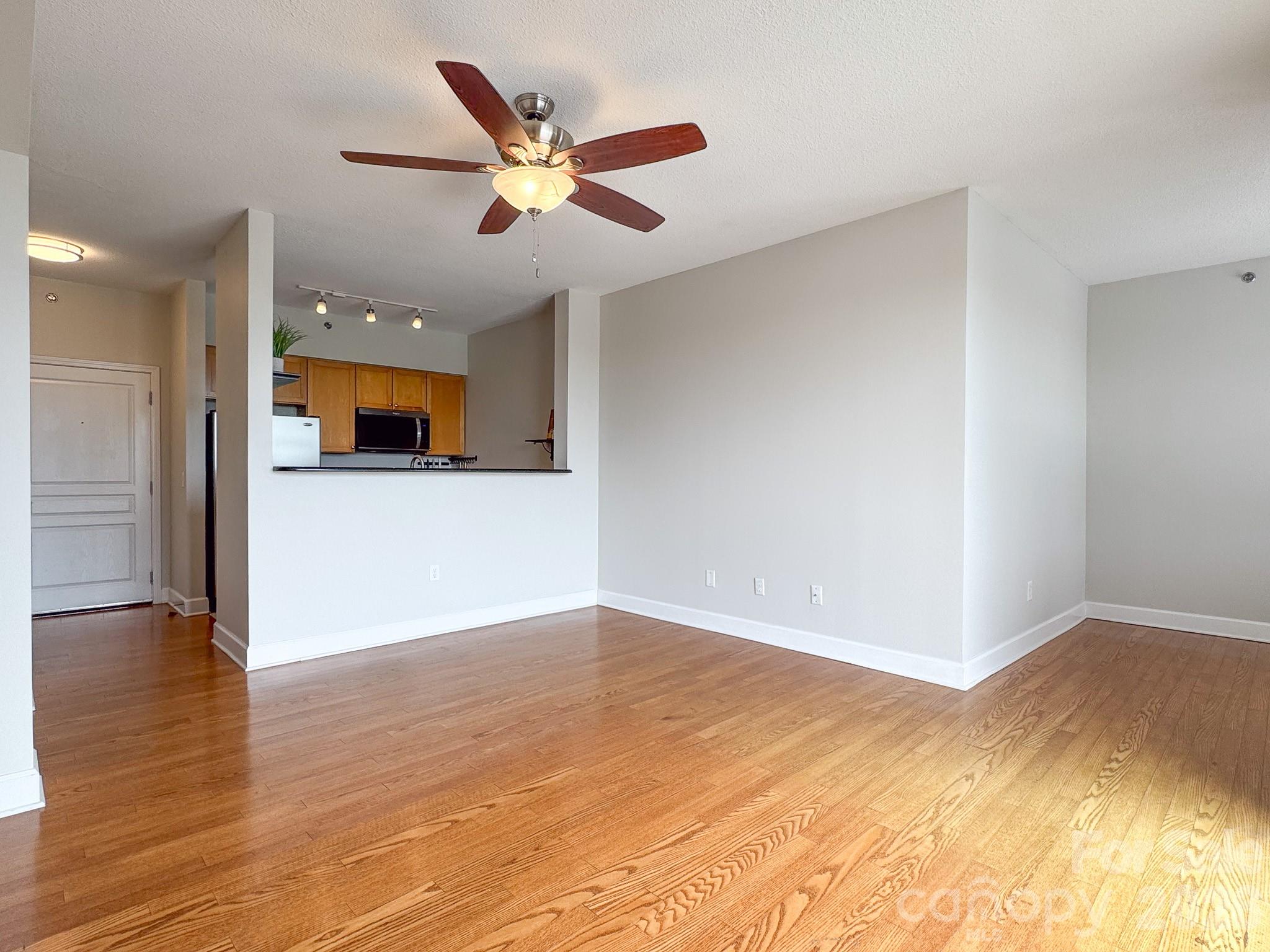 1315 East Boulevard 814 Property Photo 11