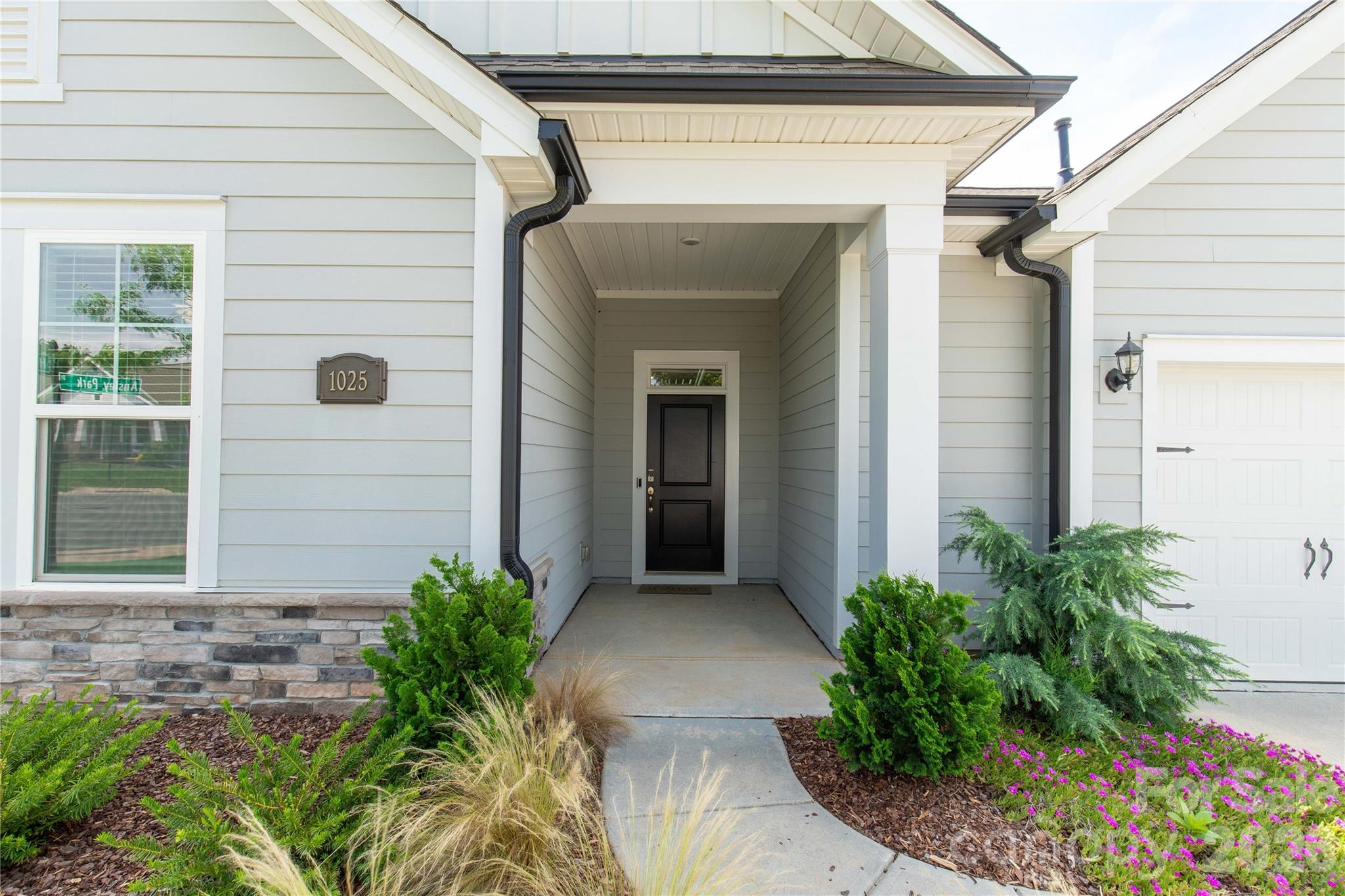 1025 Ansley Park Drive Property Photo 4