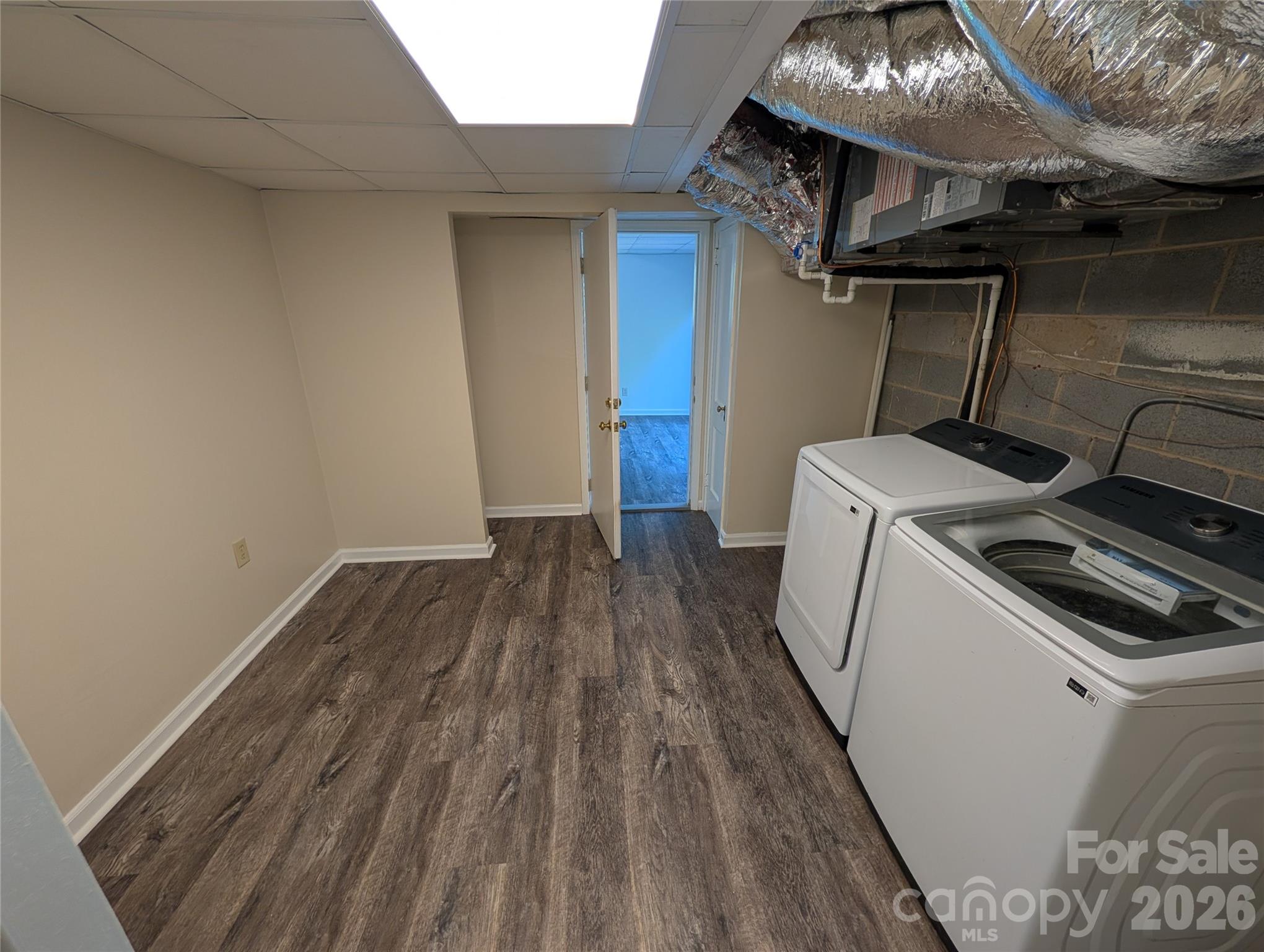 3822 Newhall Drive Property Photo 16