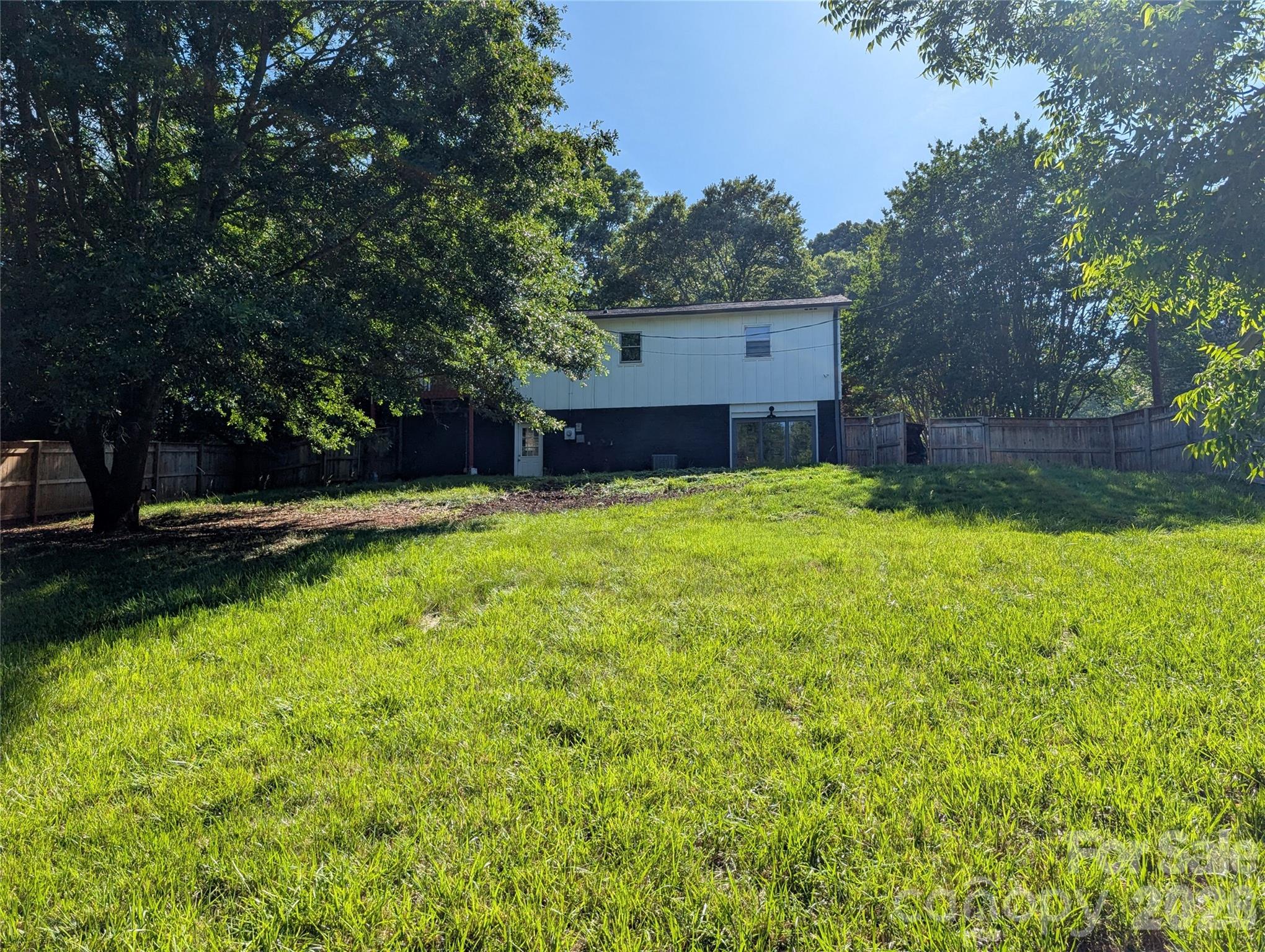3822 Newhall Drive Property Photo 21