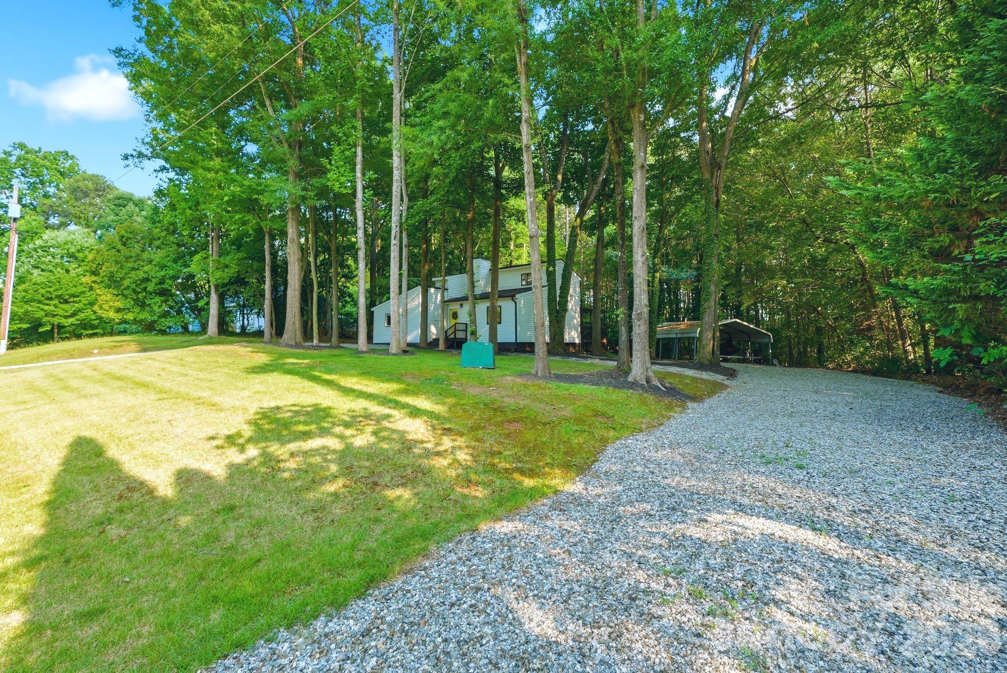 127 Rustic Way Lane Property Photo 3