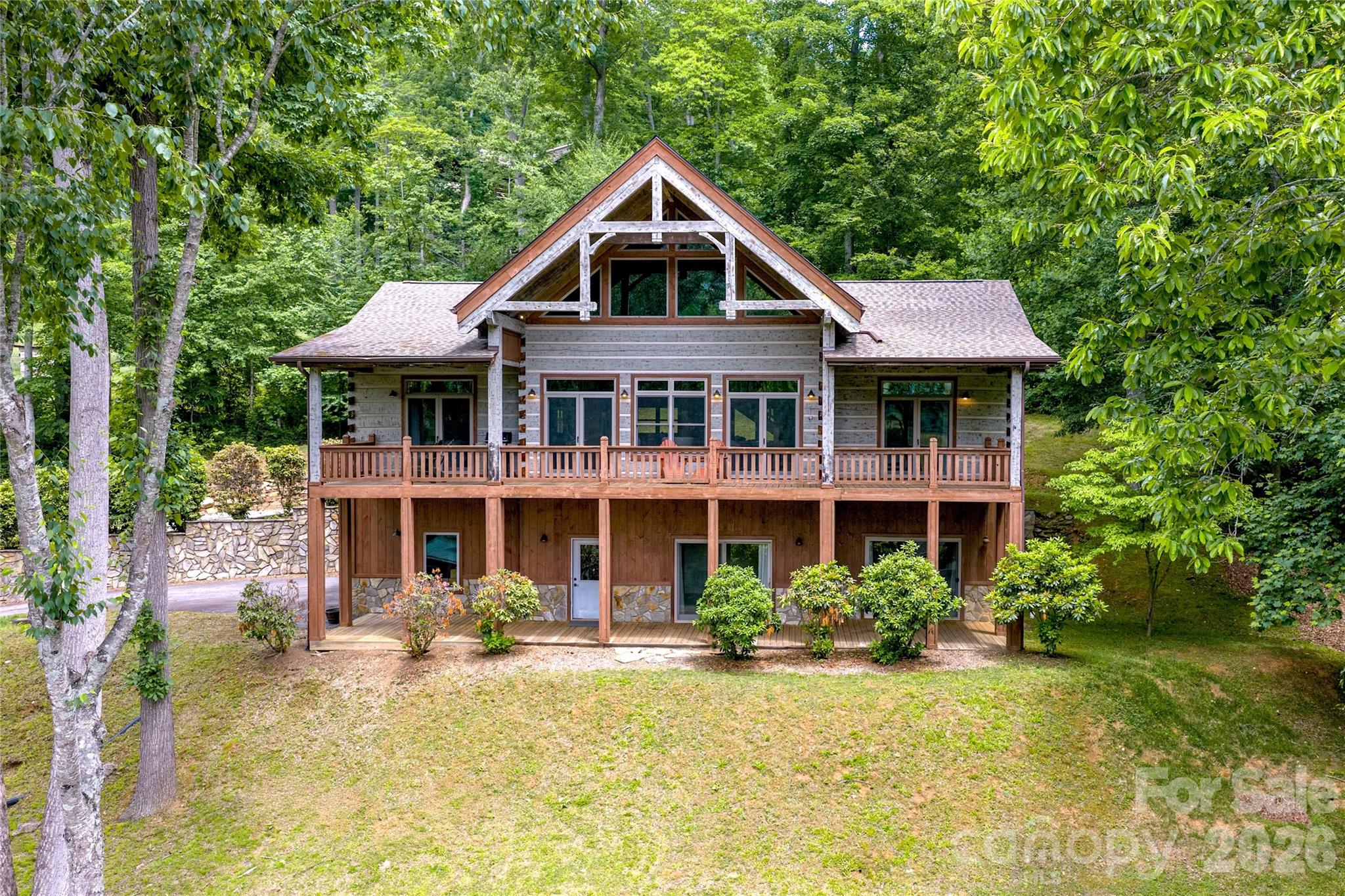 170 Cradling Cove Property Photo 2