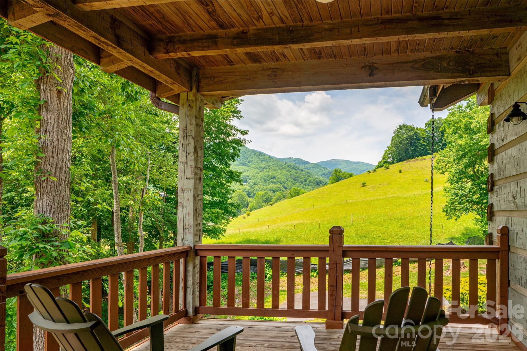 170 Cradling Cove Property Photo 3
