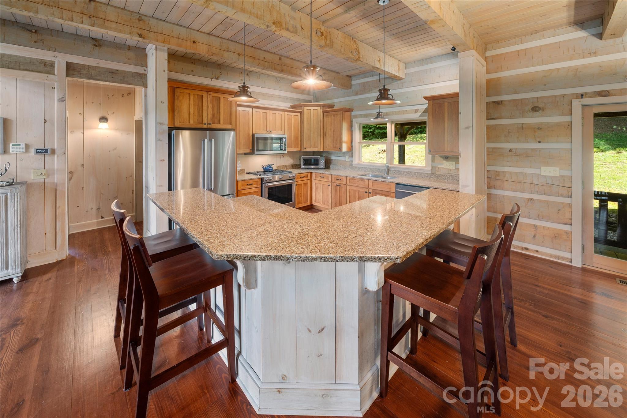 170 Cradling Cove Property Photo 12