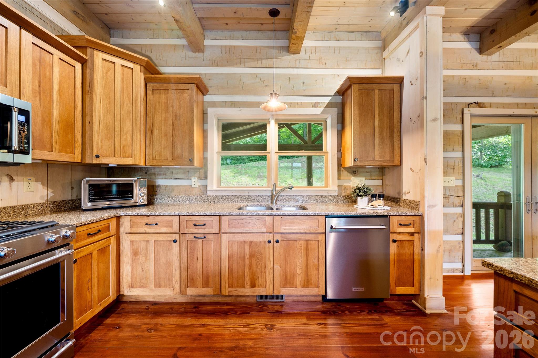 170 Cradling Cove Property Photo 13