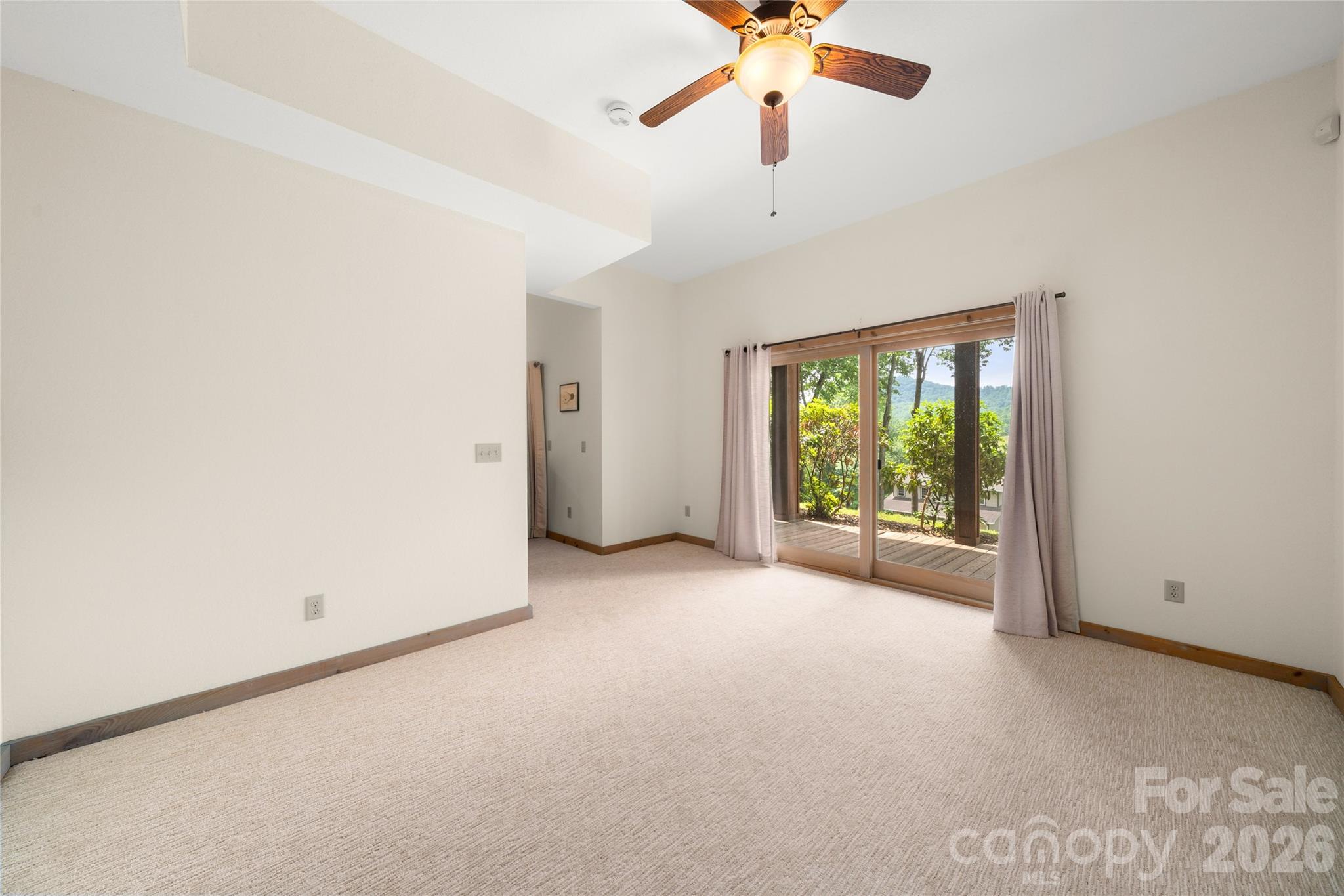 170 Cradling Cove Property Photo 38