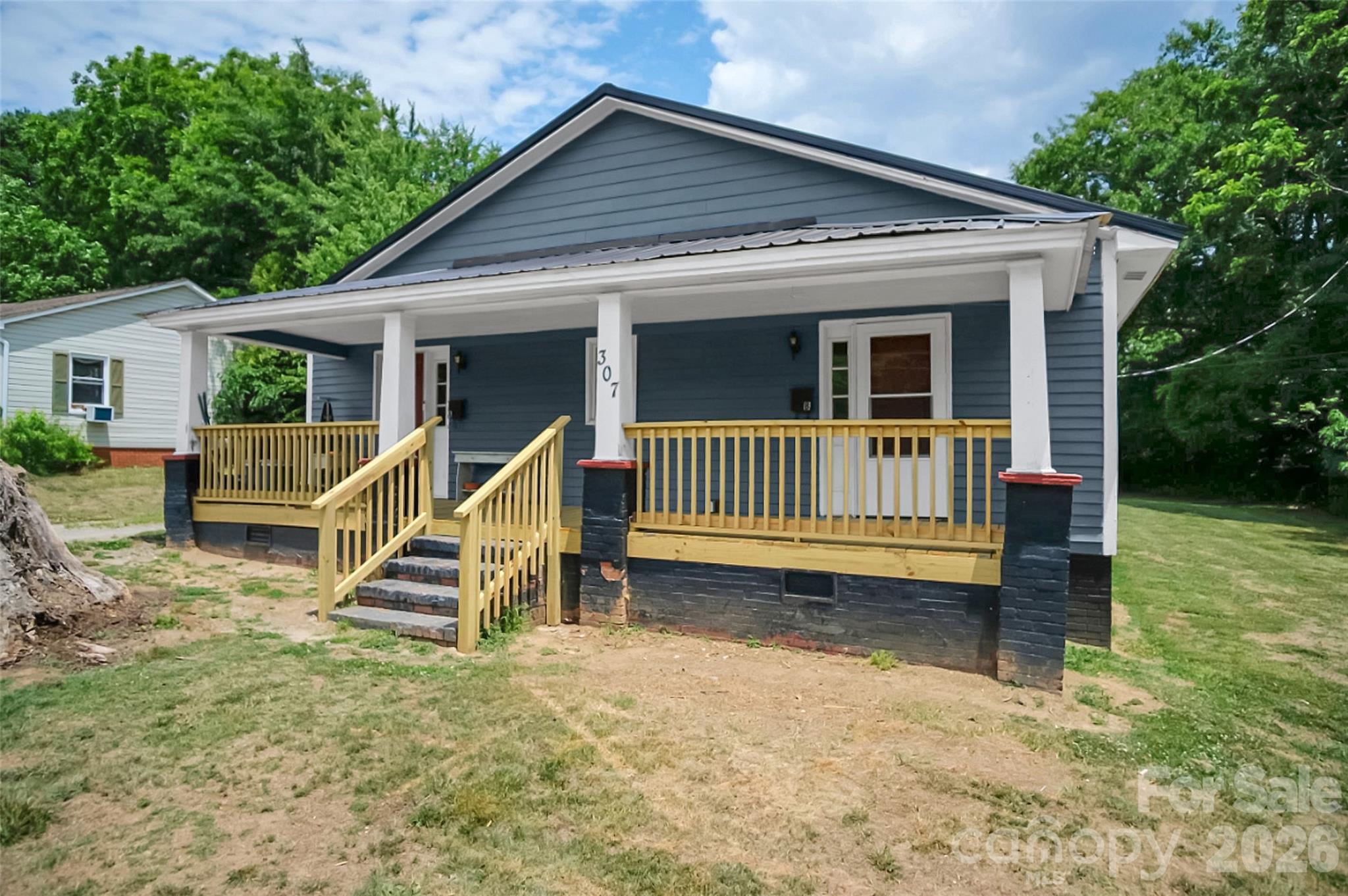 307 S Jacob Street Property Photo 2