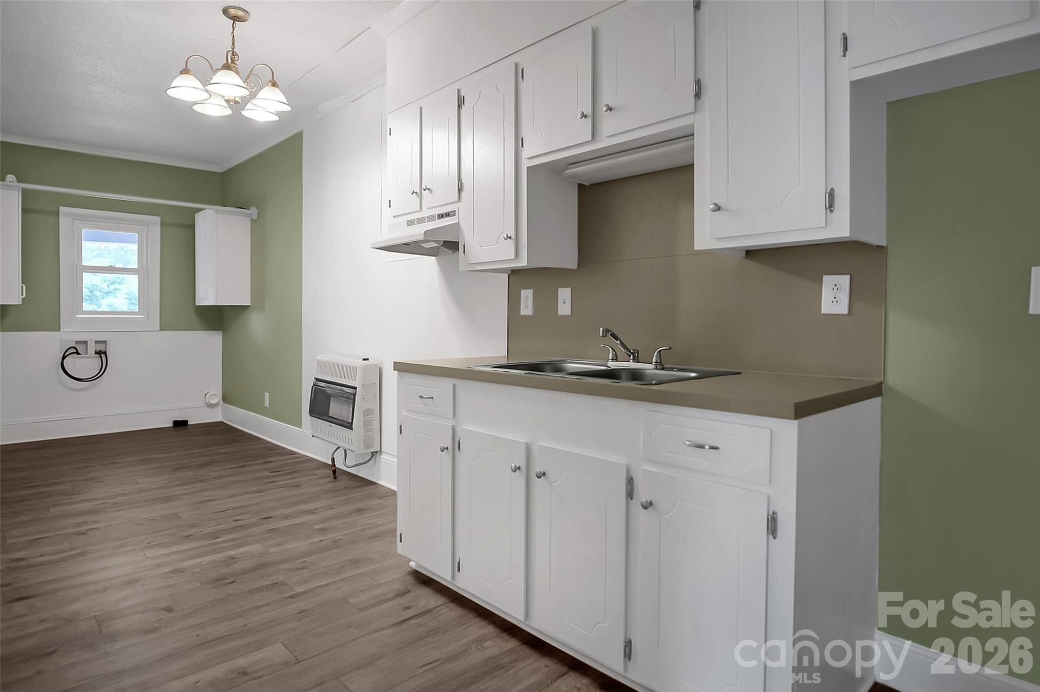307 S Jacob Street Property Photo 9