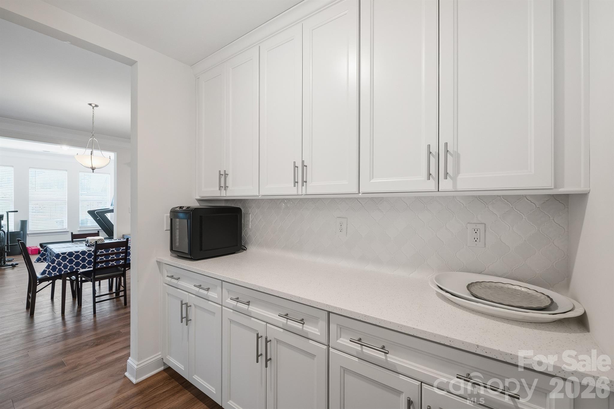 282 Bouchard Drive Property Photo 6