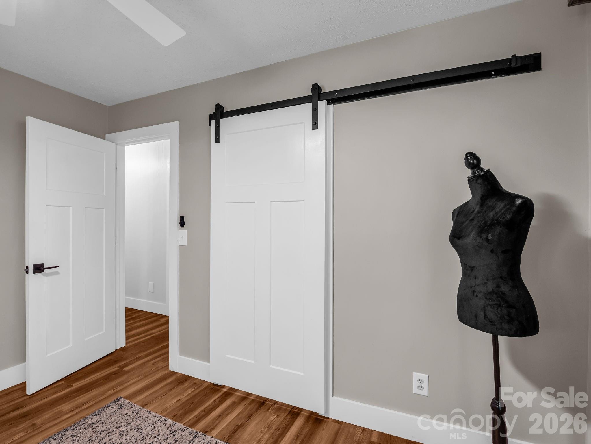 395 E Howard Street Property Photo 26