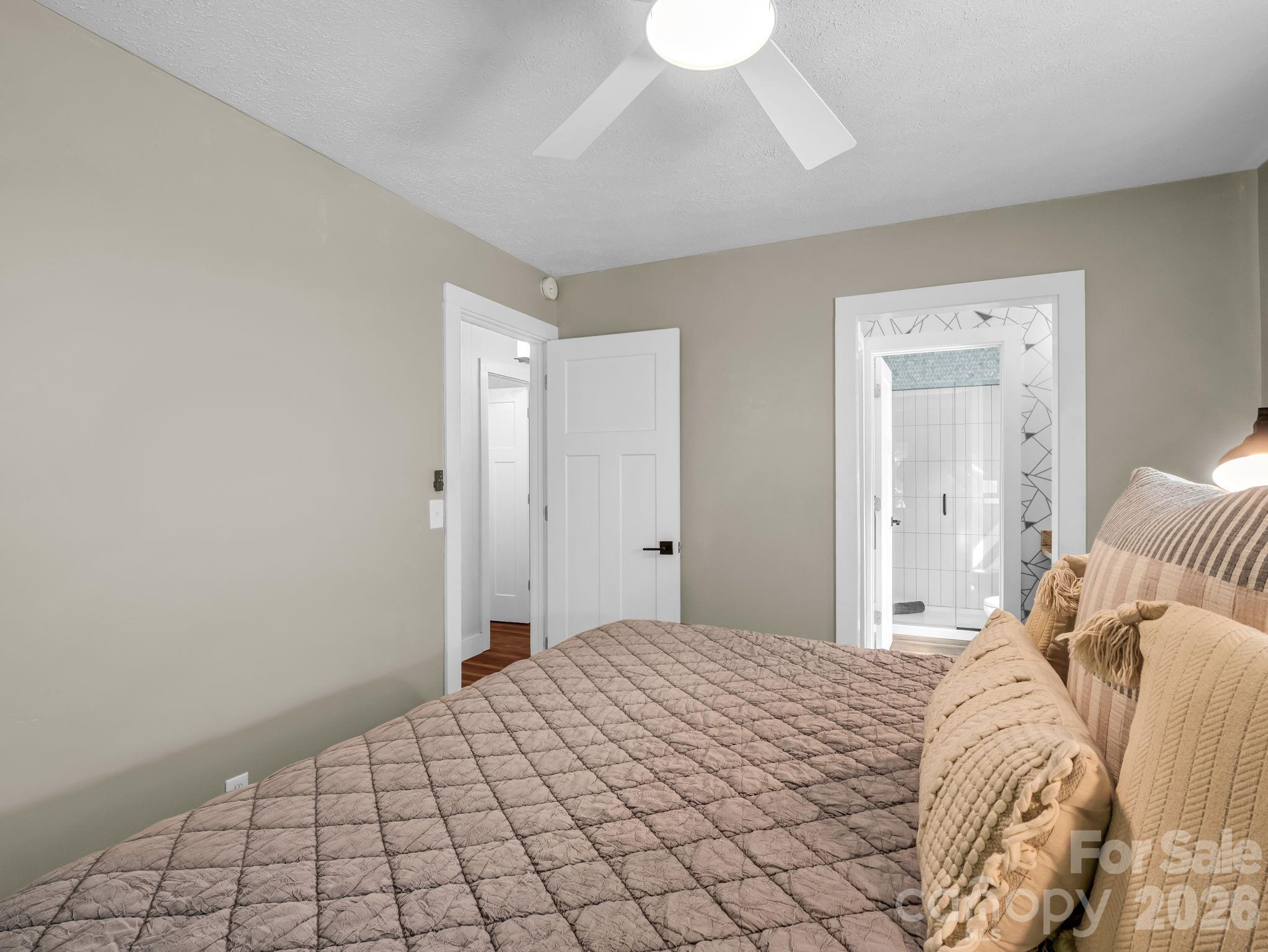 395 E Howard Street Property Photo 29