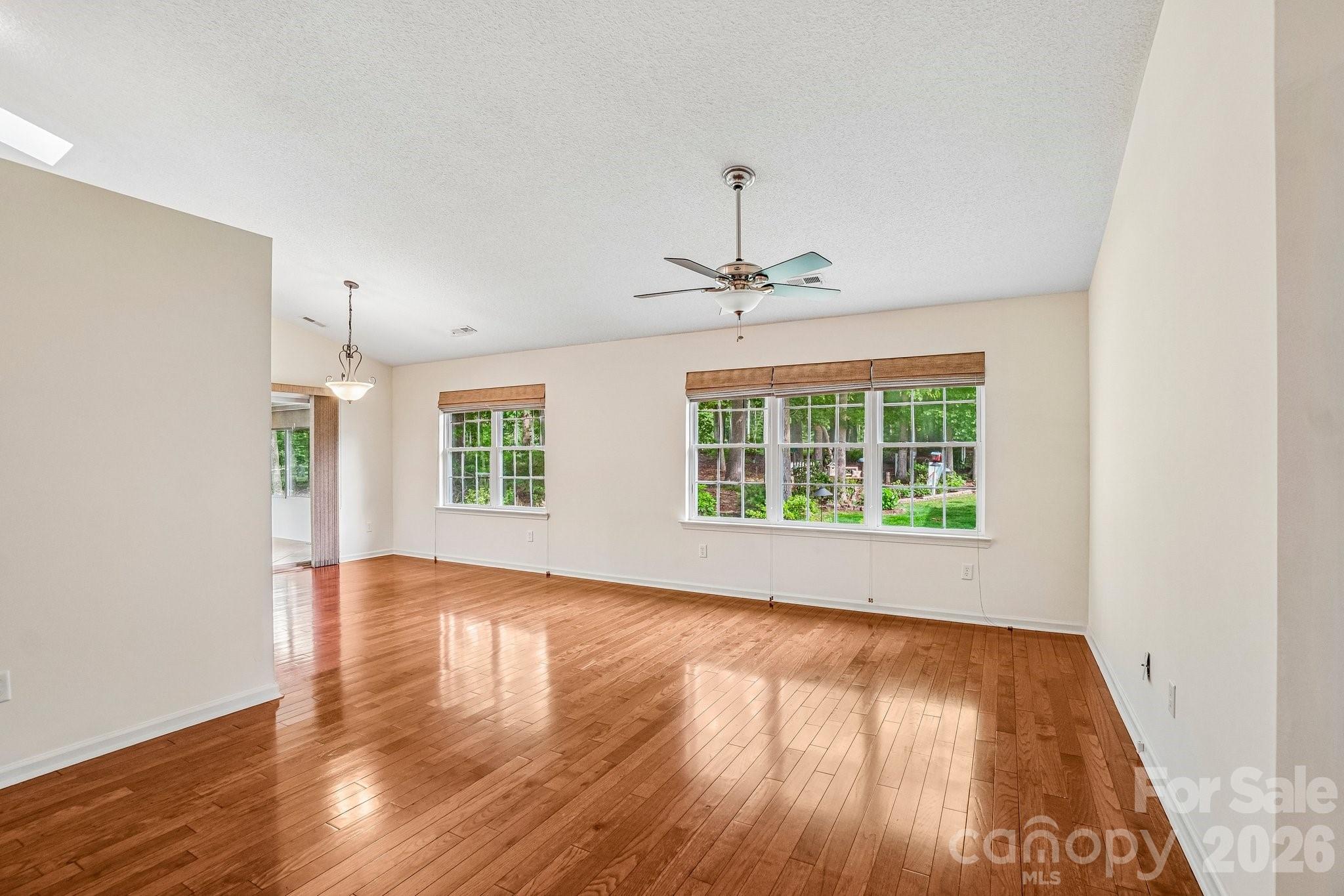 263 Fairway View Drive Property Photo 7