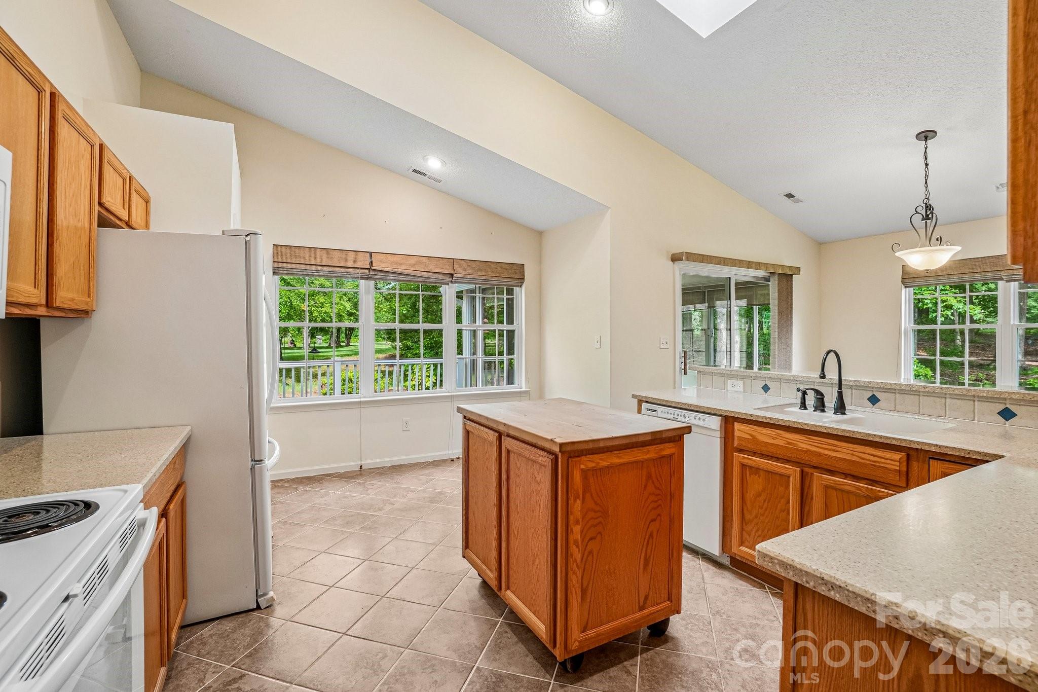 263 Fairway View Drive Property Photo 13