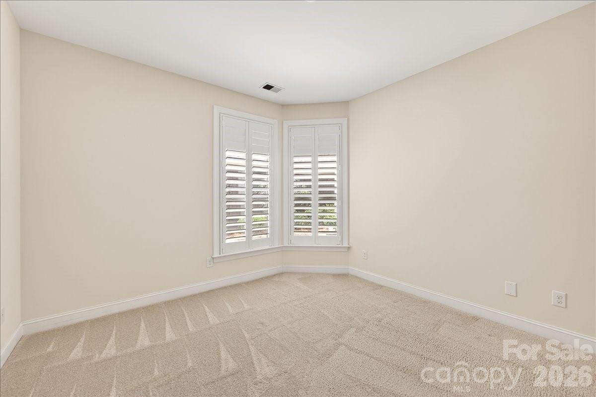 1012 Avalon Place Property Photo 21