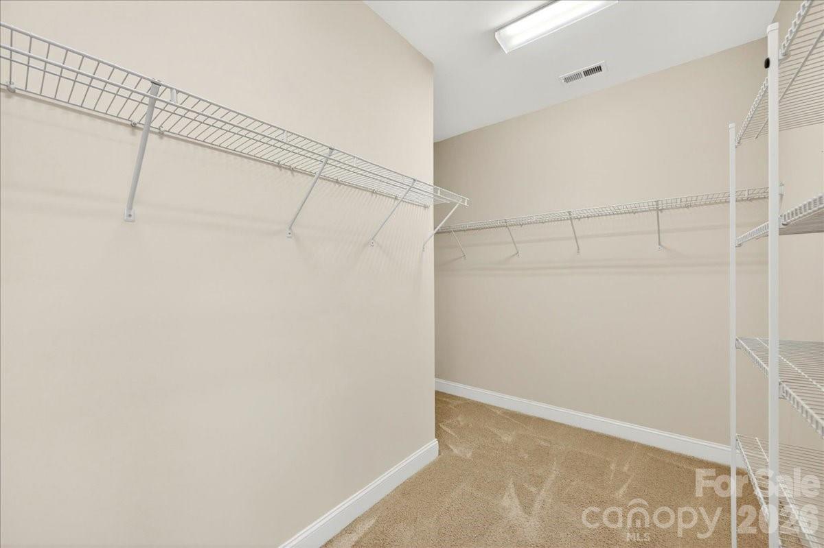 1012 Avalon Place Property Photo 30