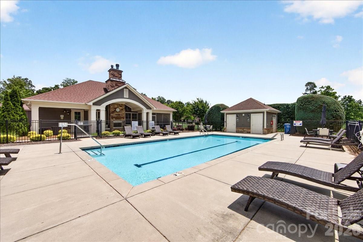 1012 Avalon Place Property Photo 44